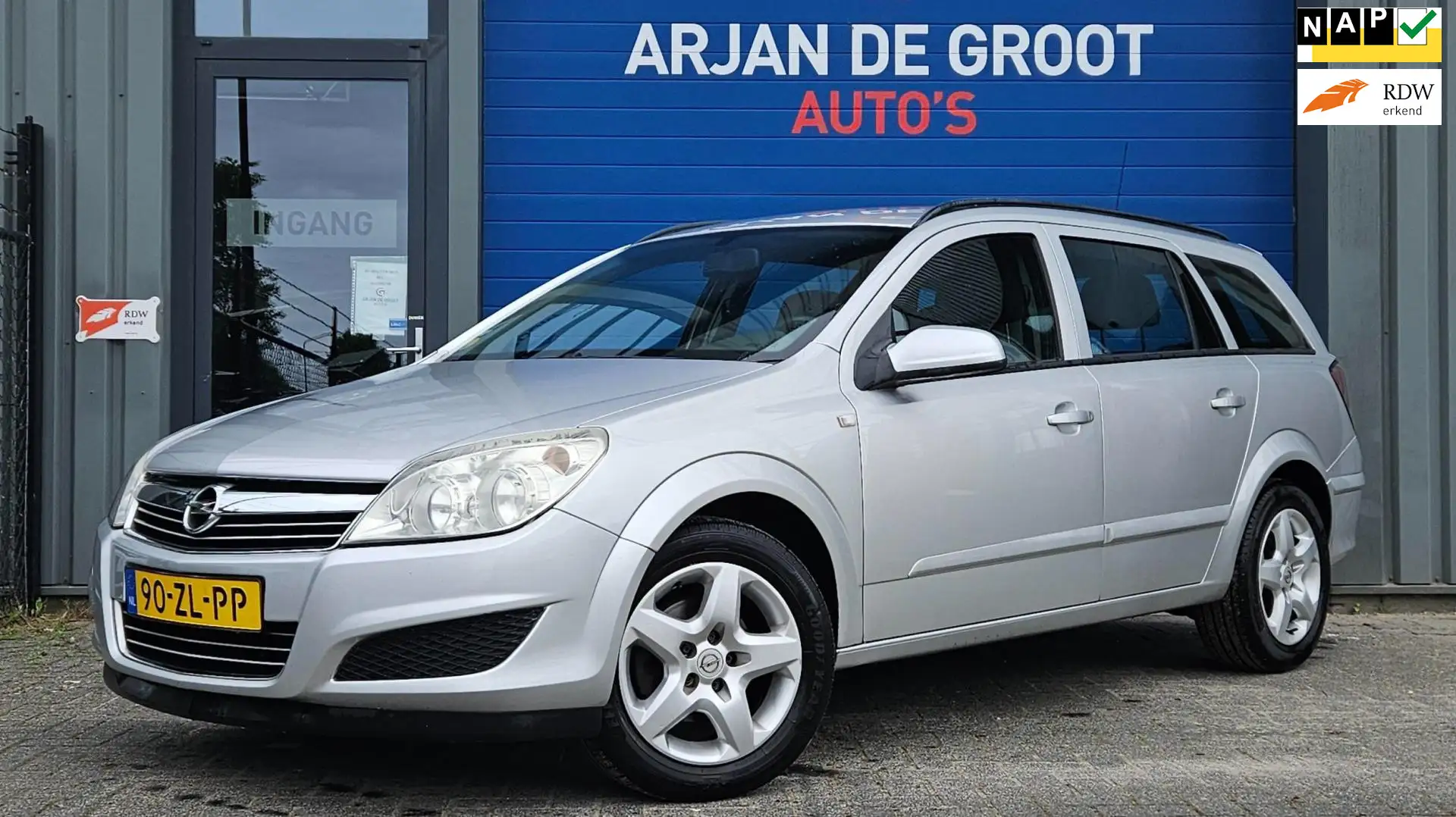 Opel Astra Wagon 1.6 Business 116PK Airco Cruise nieuwe APK N Gris - 1