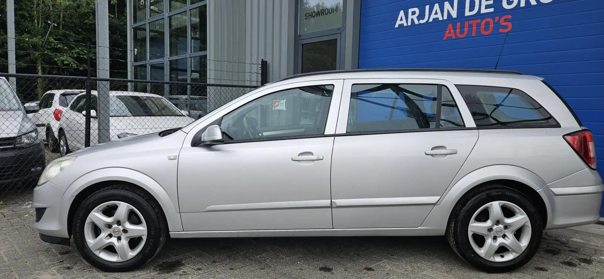Opel Astra Wagon 1.6 Business 116PK Airco Cruise nieuwe APK N Gris - 2