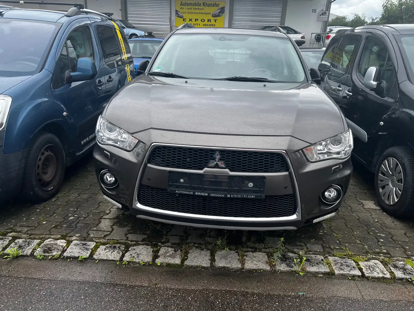 Mitsubishi Outlander Instyle 4WD Maro - 2