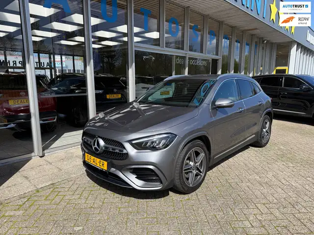 Mercedes-Benz GLA 200 AMG Line 163PK / SFEERVERLICHTING /ELEKTRISCHE ACH
