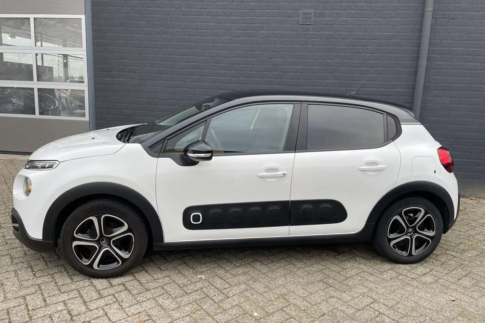 Citroen C3 1.2 PureTech S&S Feel Edition | Navi | Airco | PDC Weiß - 2