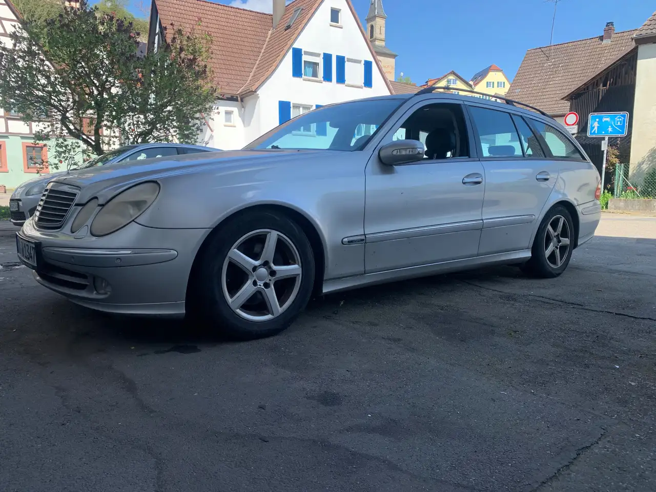 Mercedes-Benz E 320