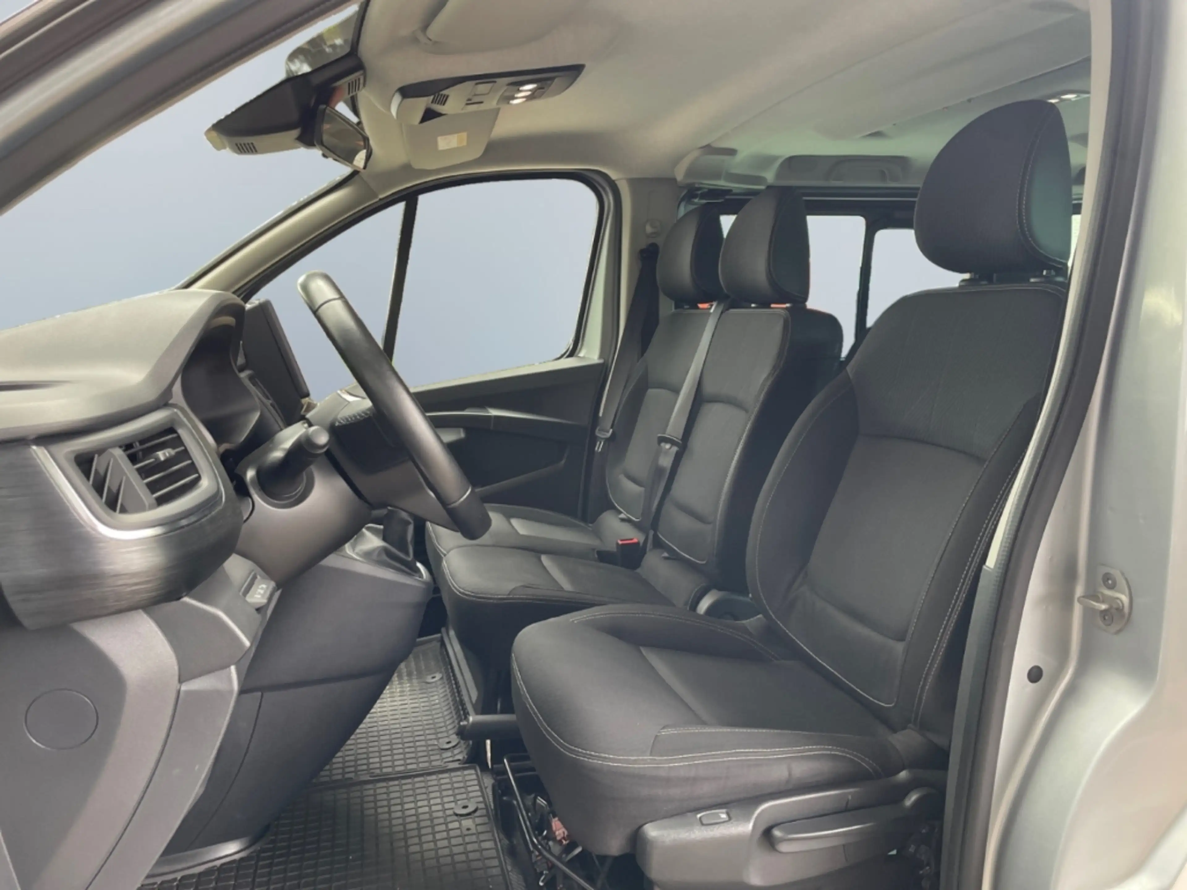 Nissan Primastar L1H1 2.8 dCi 170 DCT Tekna *9-Si*CAM*SHZ* — photo 9