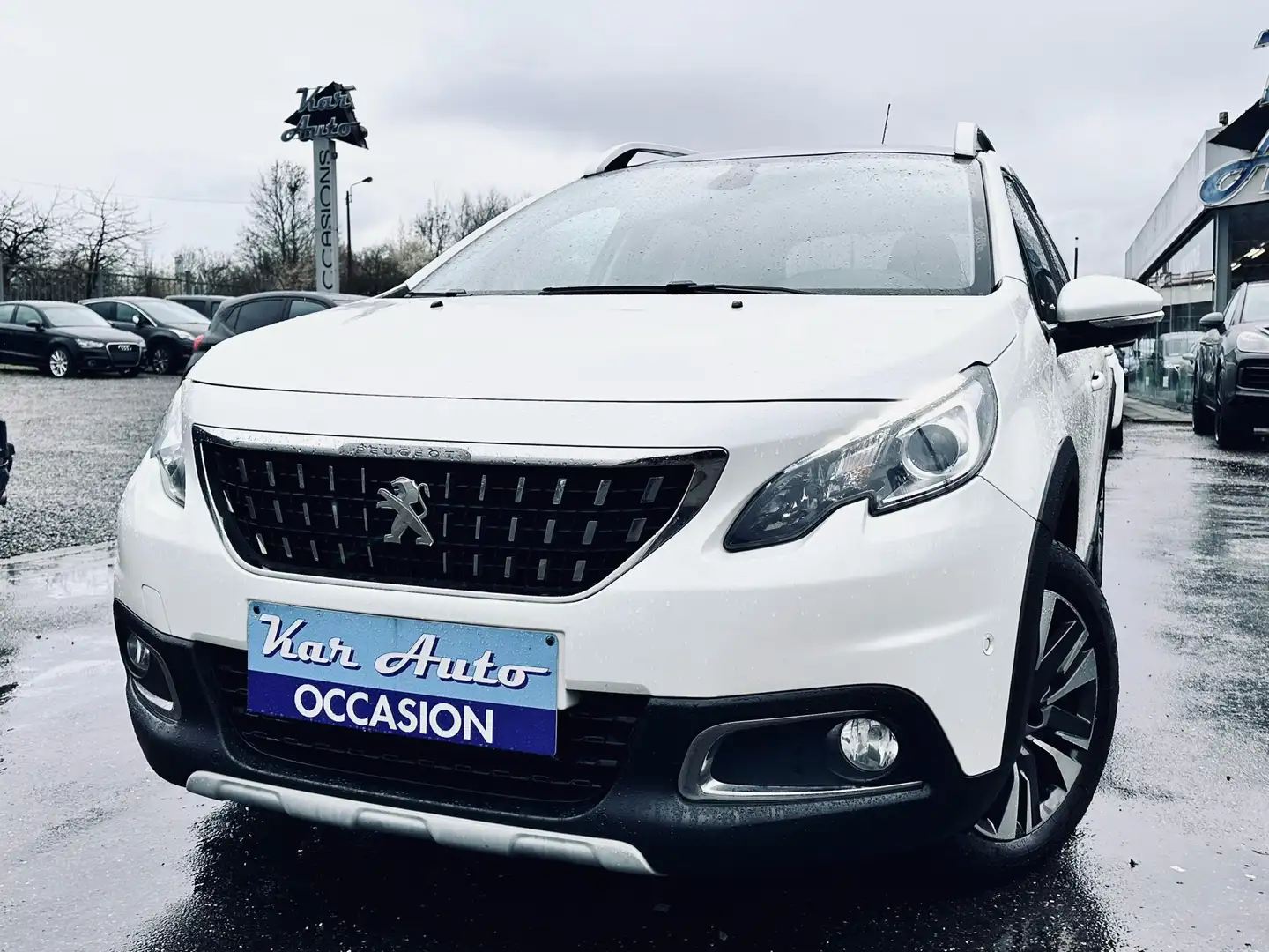 Peugeot 2008 1.6 BlueHDi Allure*XENON*TOIT PANO*GPS* White - 1