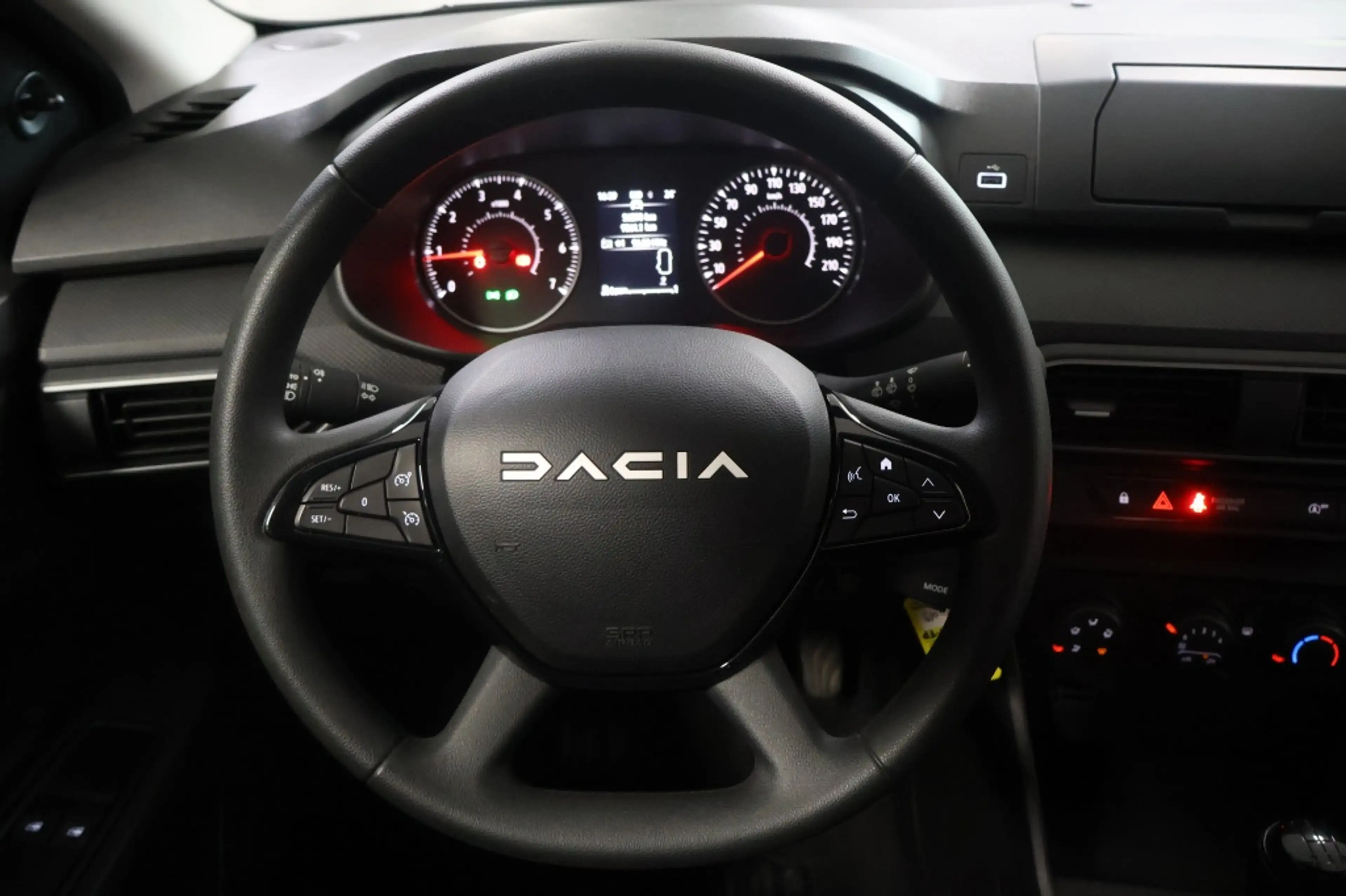 Dacia Sandero 1.0 TCe E-G Essential — photo 15