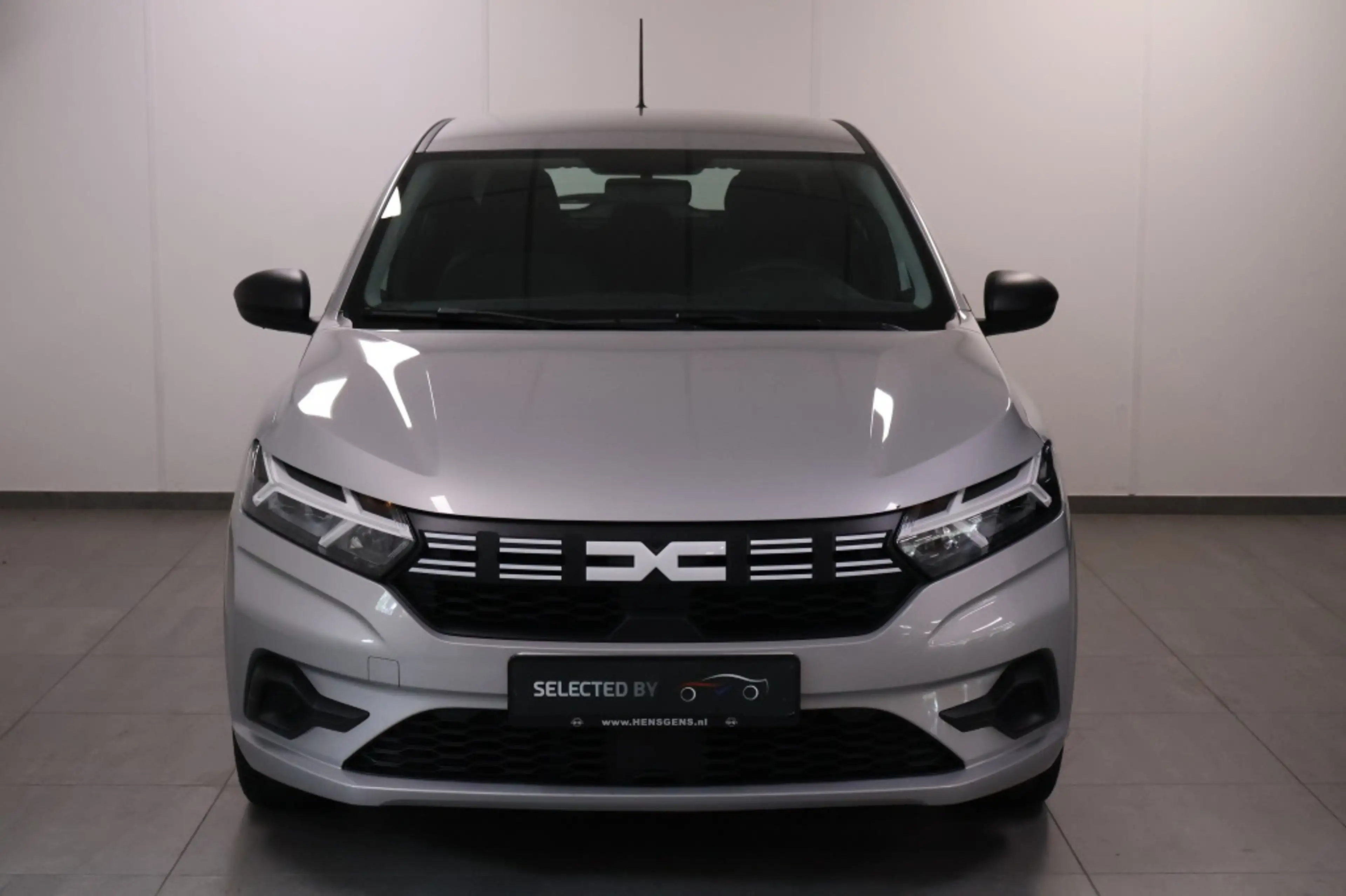 Dacia Sandero 1.0 TCe E-G Essential — photo 2