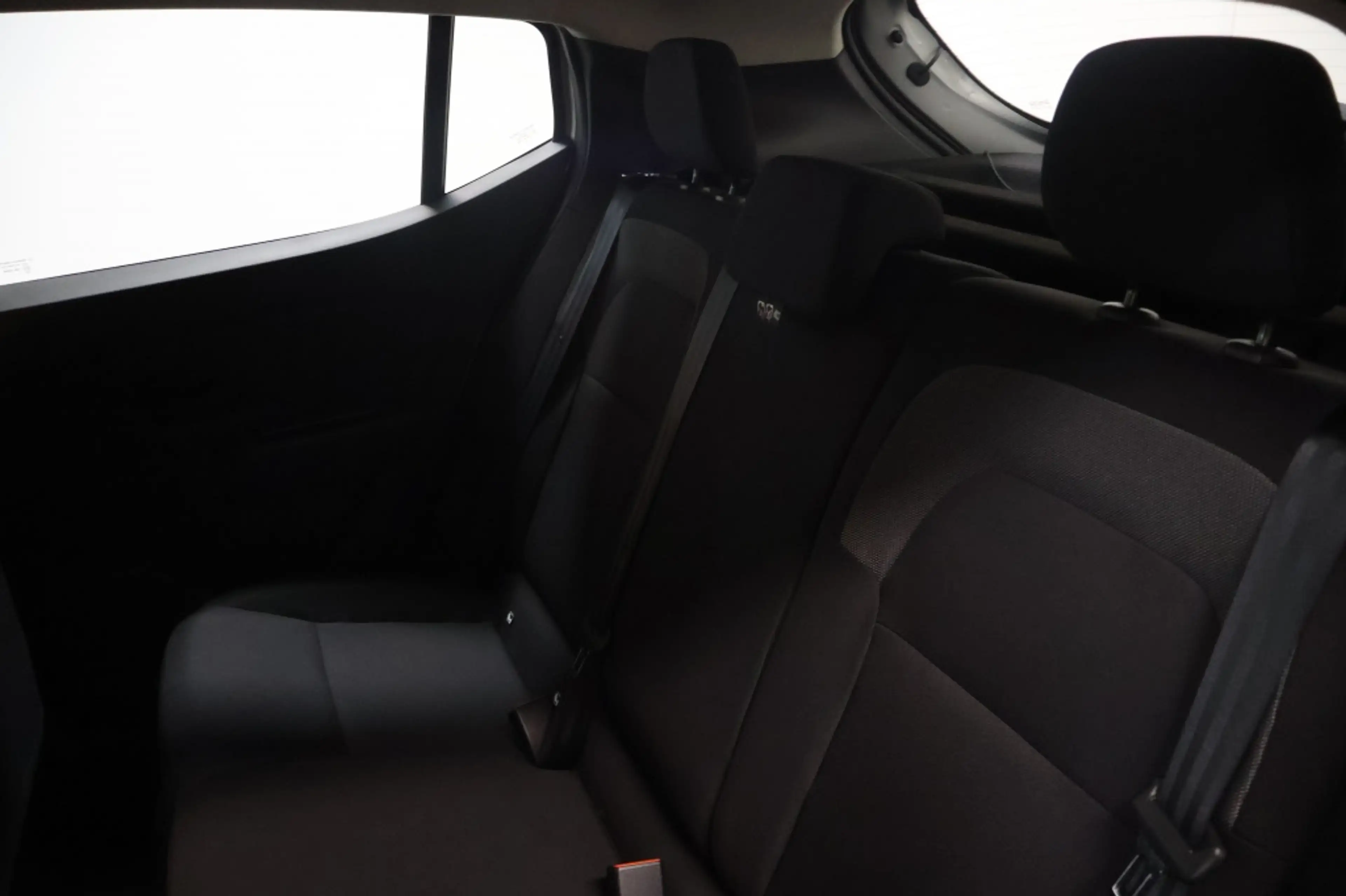 Dacia Sandero 1.0 TCe E-G Essential — photo 10