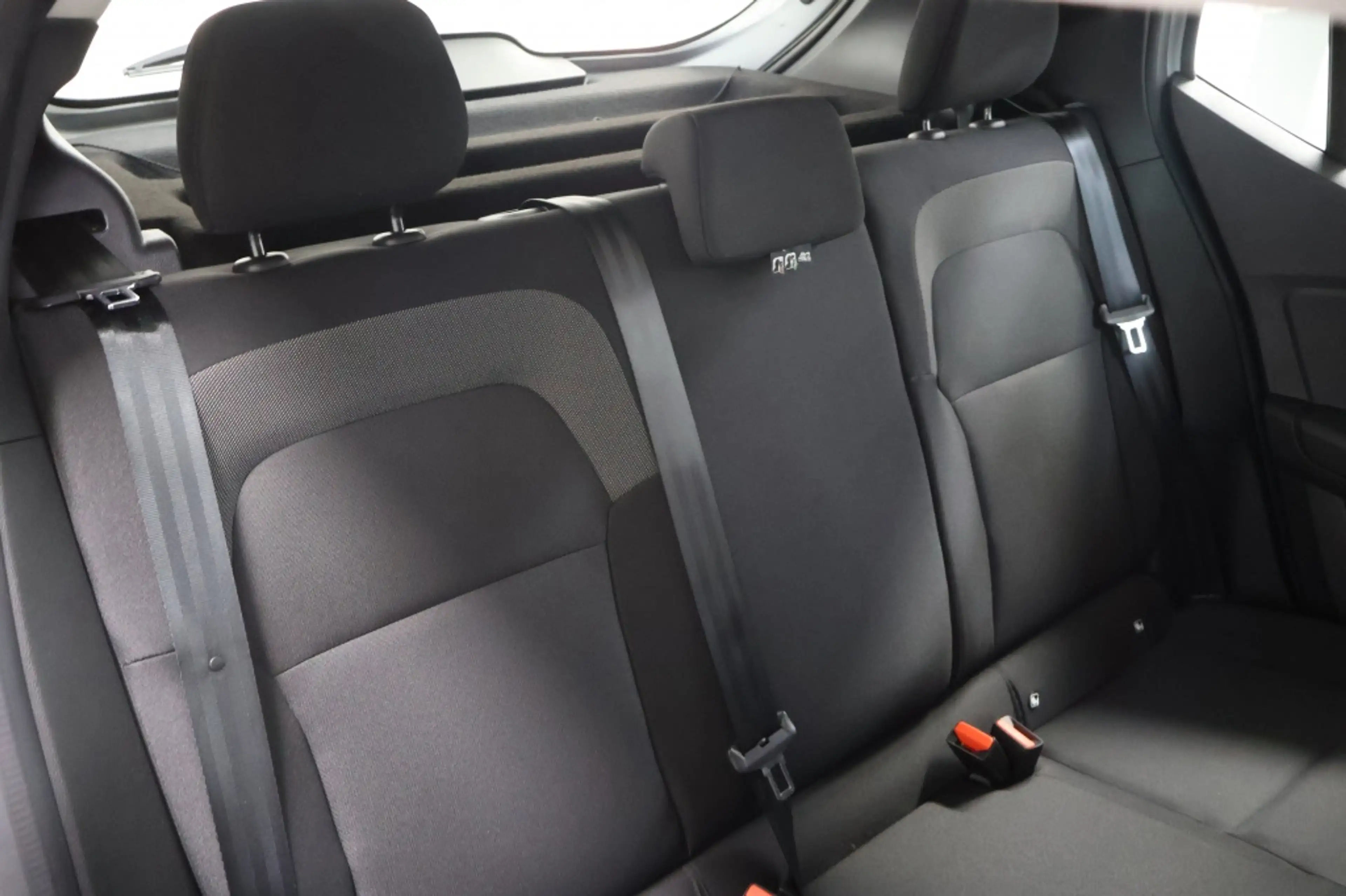 Dacia Sandero 1.0 TCe E-G Essential — photo 13