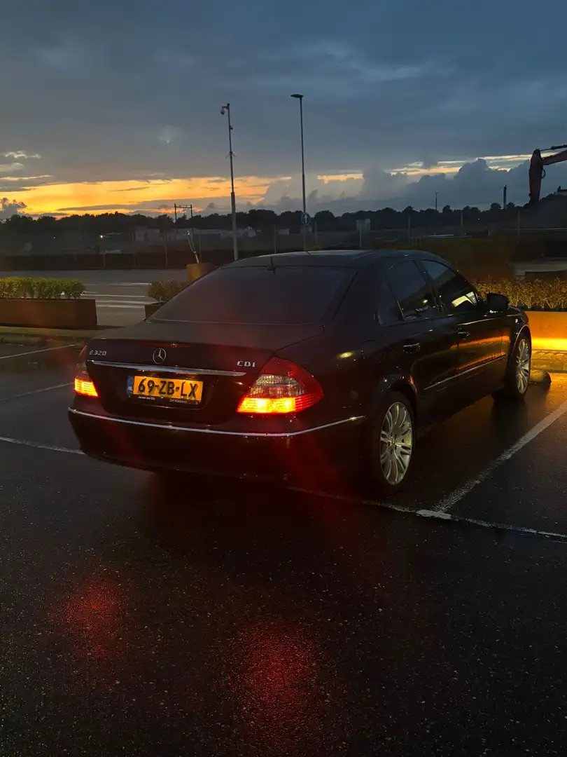 Mercedes-Benz E 320 Avantgarde Černá - 1