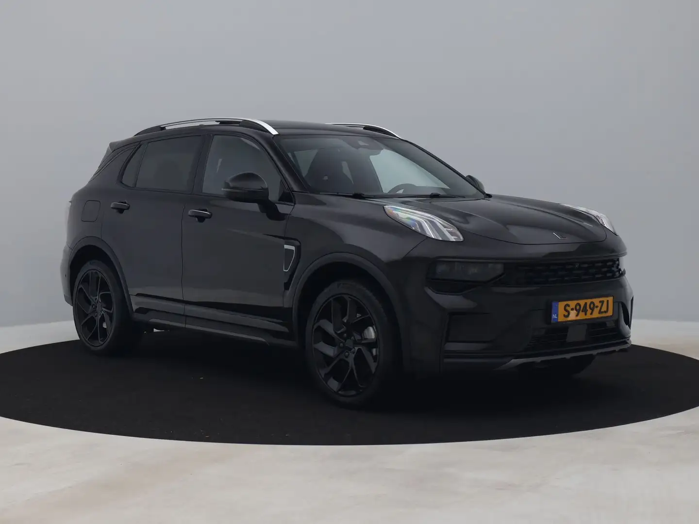 Lynk & Co 01 1.5 Plug-in Hybrid | 360° | BLACK | ZWARTE HEMEL | Zwart - 2