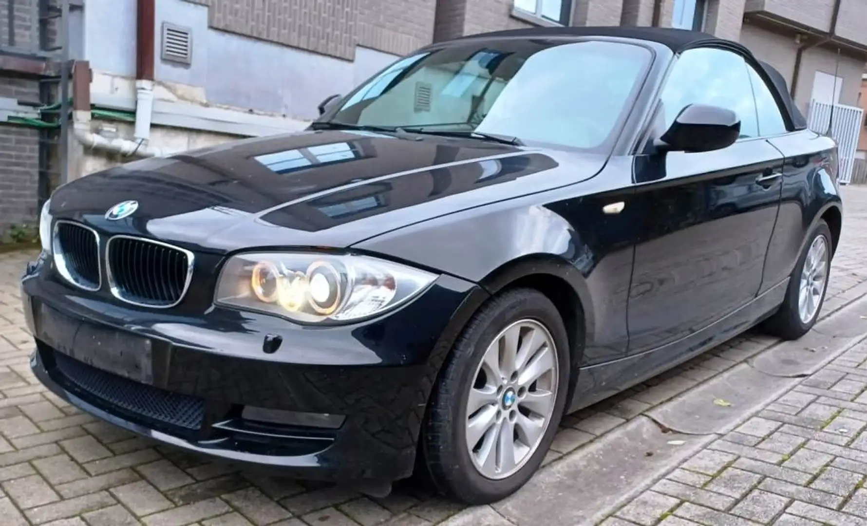 BMW 118 SERIE 1 CABRIOLET E88   143 ch Confort Noir - 1