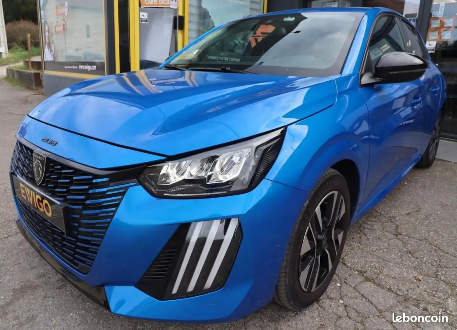 Peugeot 208 GENERATION-II 1.2 100 CH HYBRID ALLURE E-DCS6 BVA  Bleu - 2
