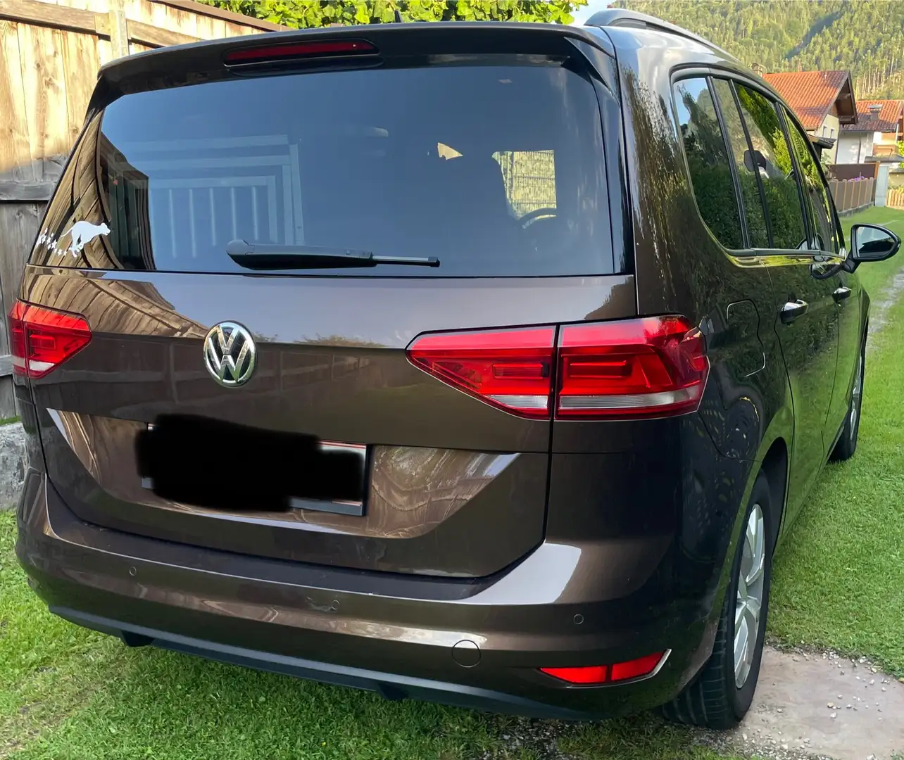 Volkswagen Touran 1.6 CLBMT 85 TDI M6F Braun - 2