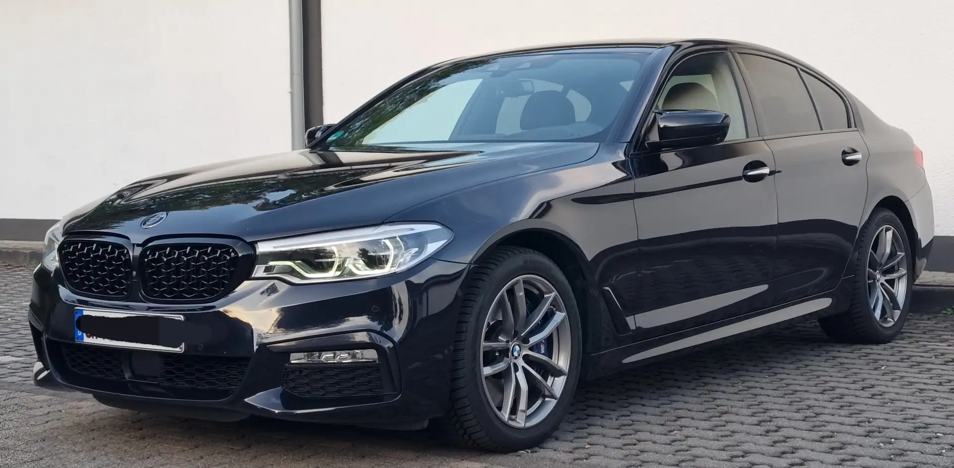 BMW 540 d xDrive BMW 5er M-Paket, Ambiente-Beleuchtung Czarny - 2