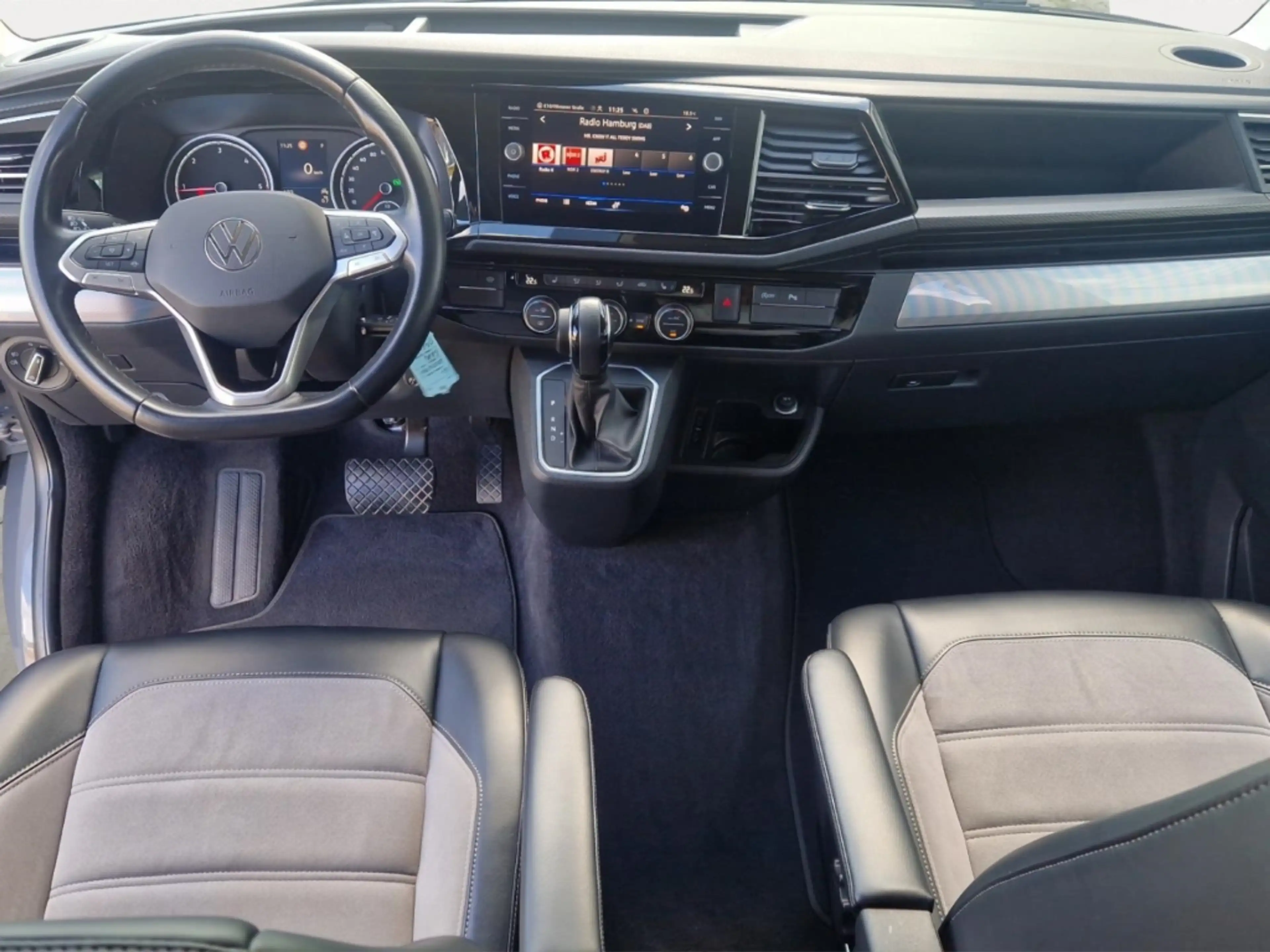 Volkswagen T6.1 Multivan 2.0 TDI DSG Generation Six *AHK*LED*KAMERA*7-SITZE — photo 14