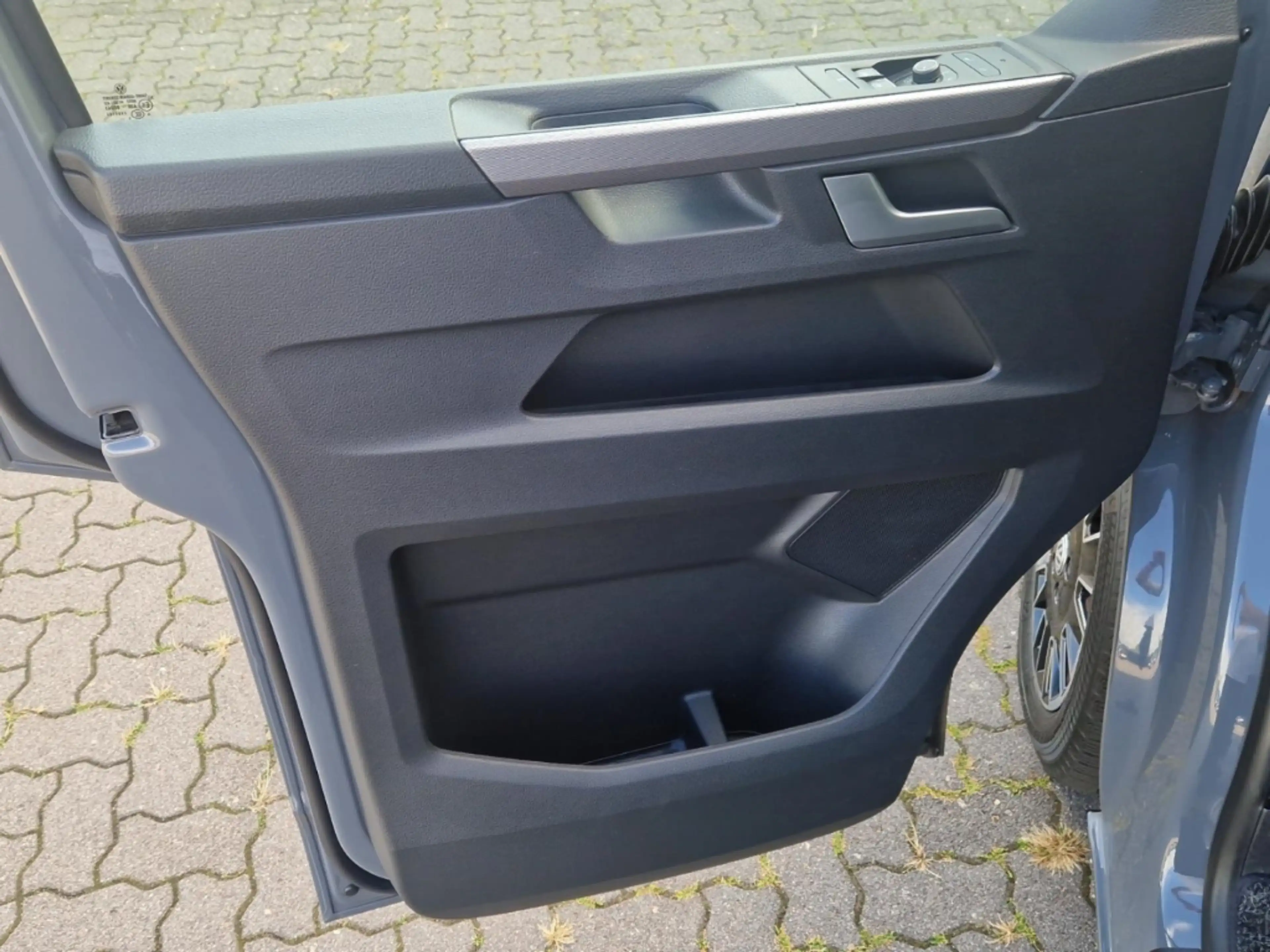 Volkswagen T6.1 Multivan 2.0 TDI DSG Generation Six *AHK*LED*KAMERA*7-SITZE — photo 12