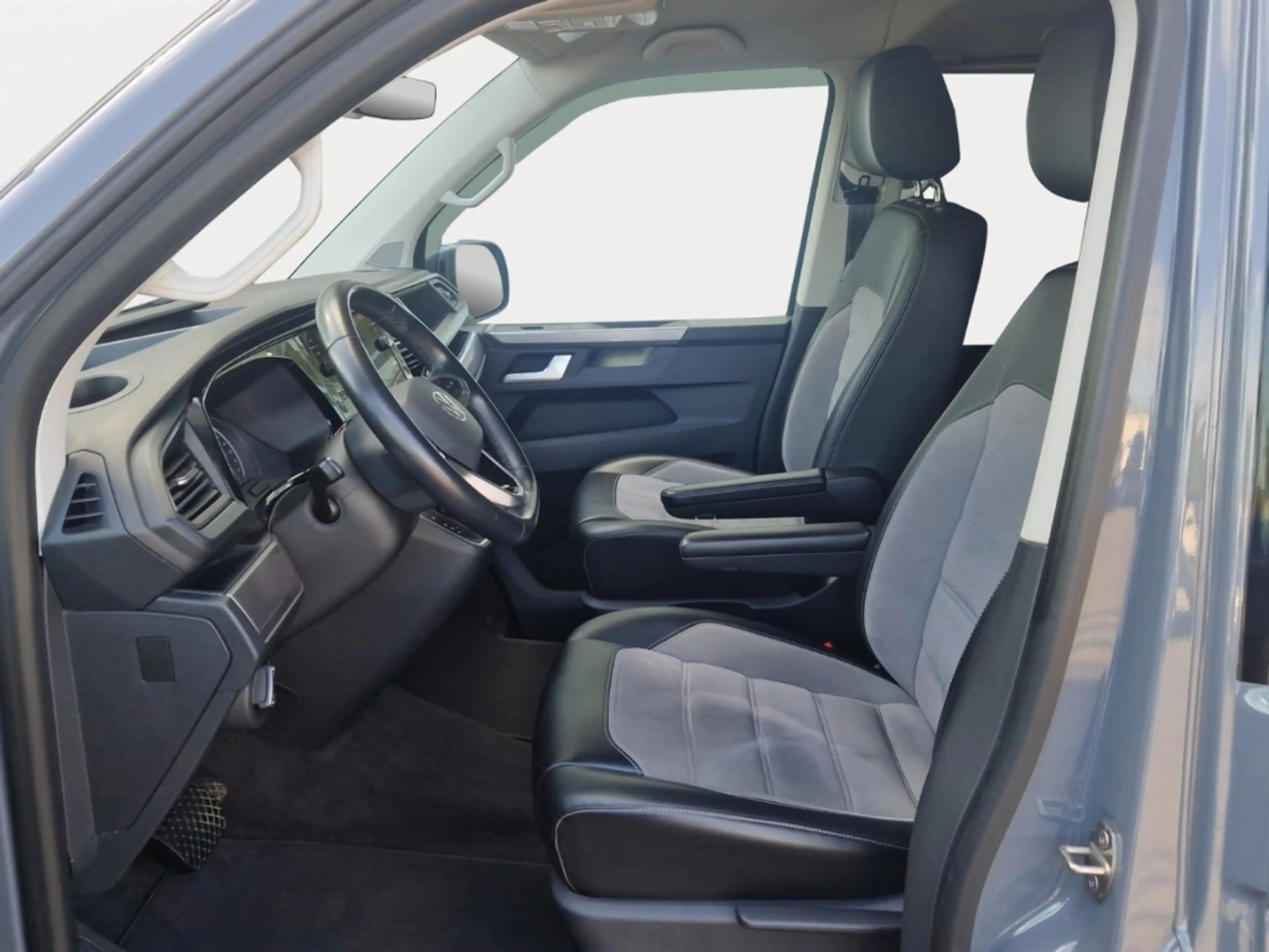 Volkswagen T6.1 Multivan 2.0 TDI DSG Generation Six *AHK*LED*KAMERA*7-SITZE — photo 8