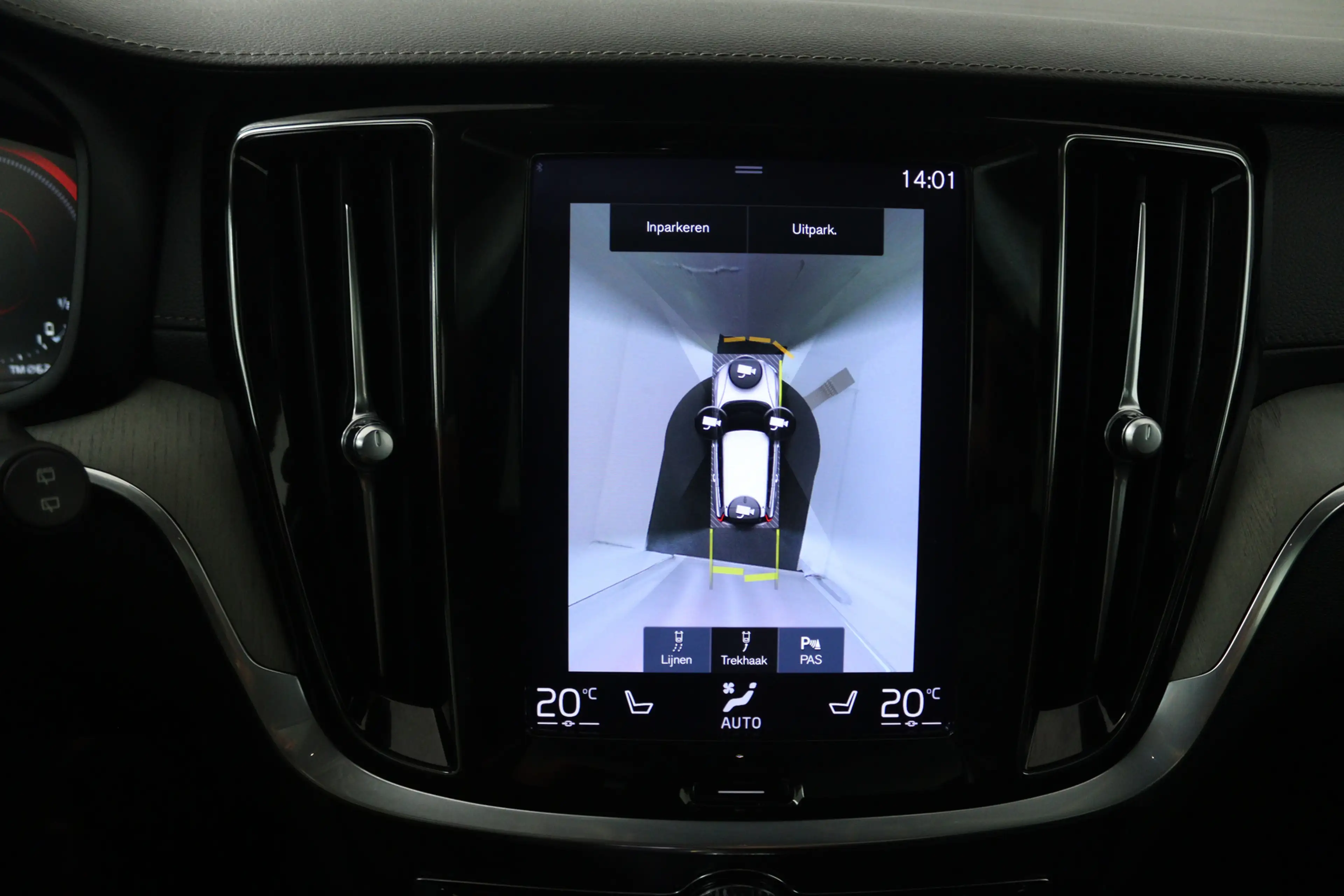 Volvo V60 2.0 T6 Recharge AWD Inscription (PANORAMADAK, TREK — photo 10