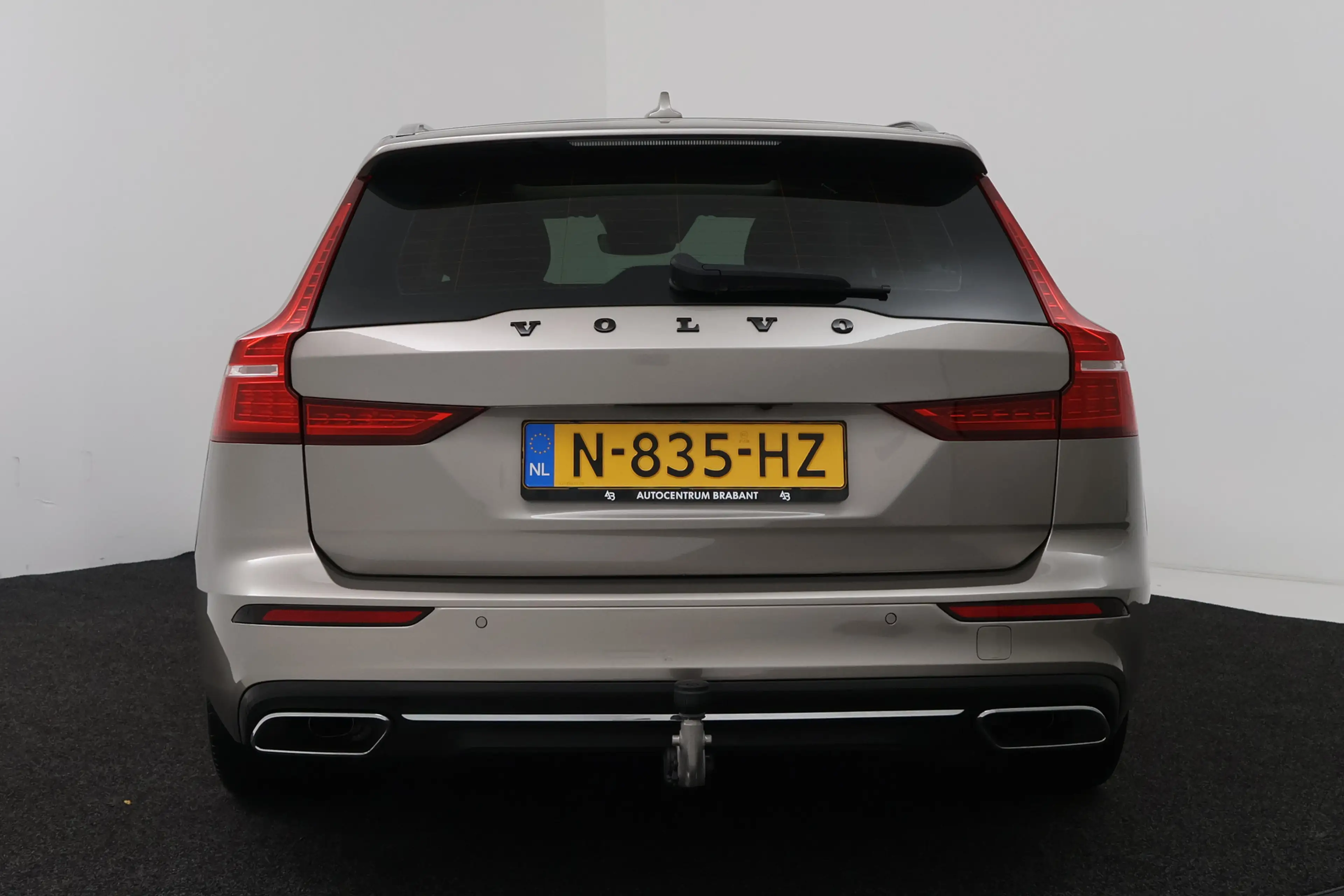 Volvo V60 2.0 T6 Recharge AWD Inscription (PANORAMADAK, TREK — photo 8