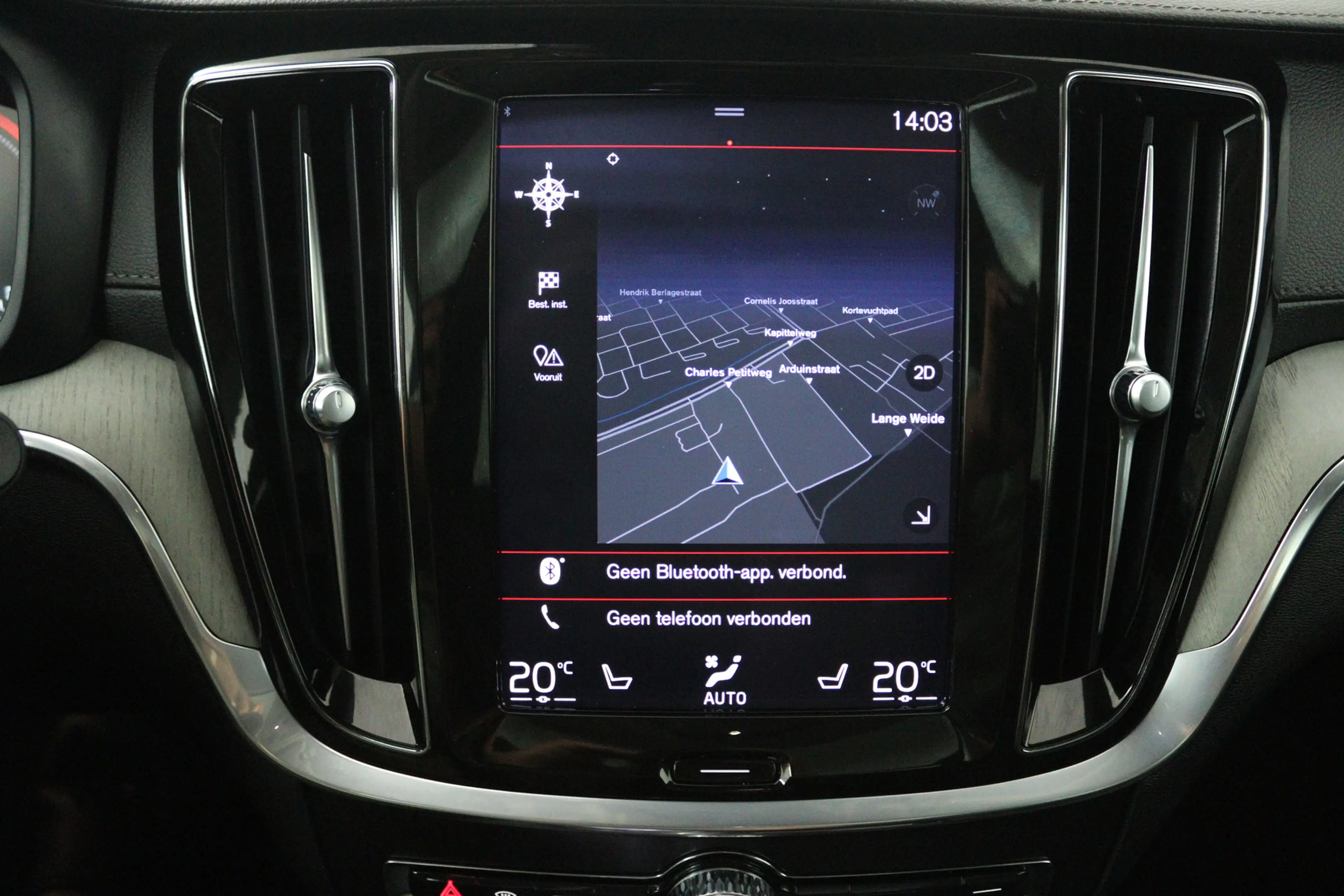 Volvo V60 2.0 T6 Recharge AWD Inscription (PANORAMADAK, TREK — photo 14