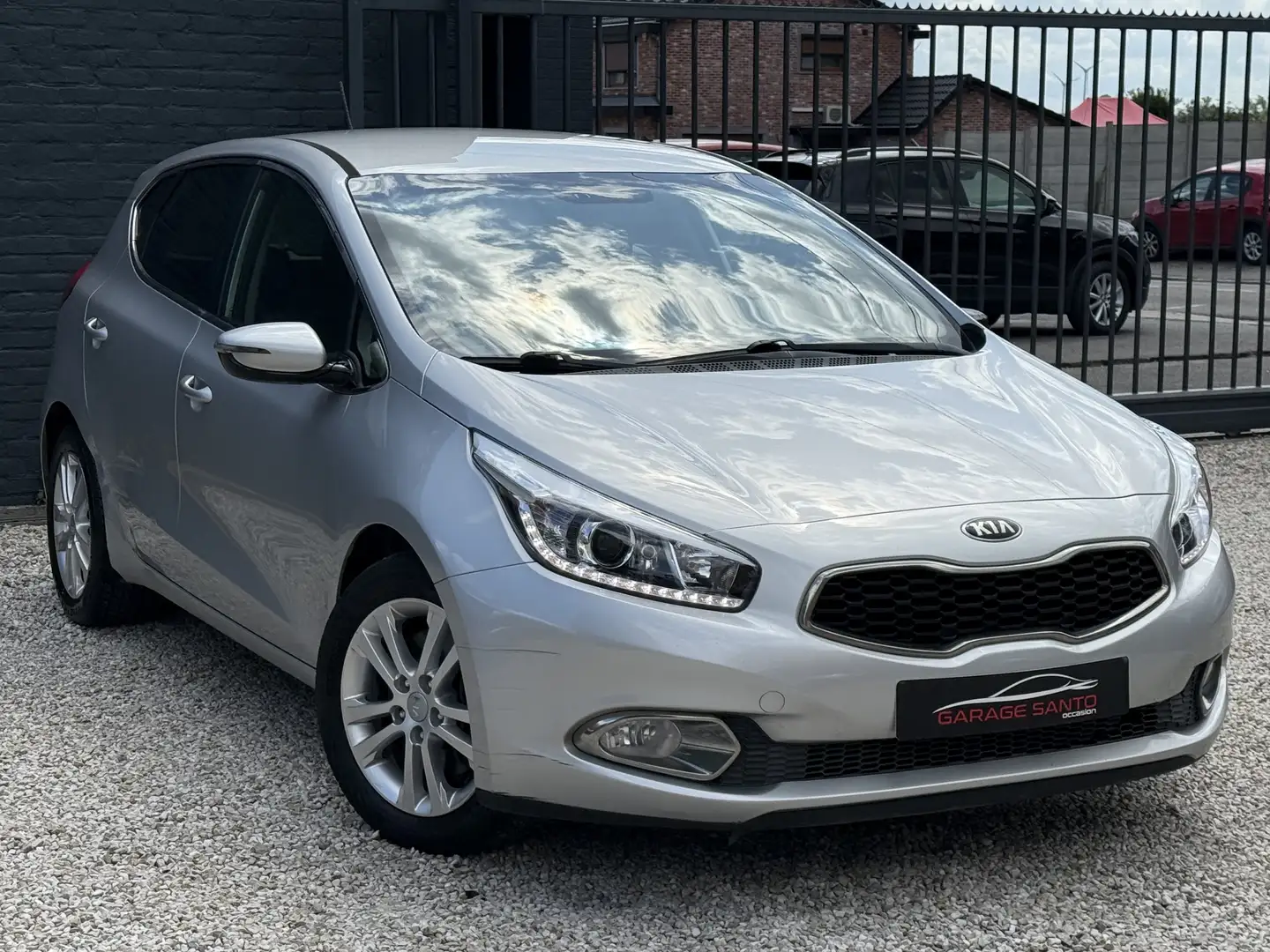 Kia Ceed / cee'd 1.6 CRDi Easy /Navi/A.c/Caméra/Led/Marchand-Pro/ Gri - 2