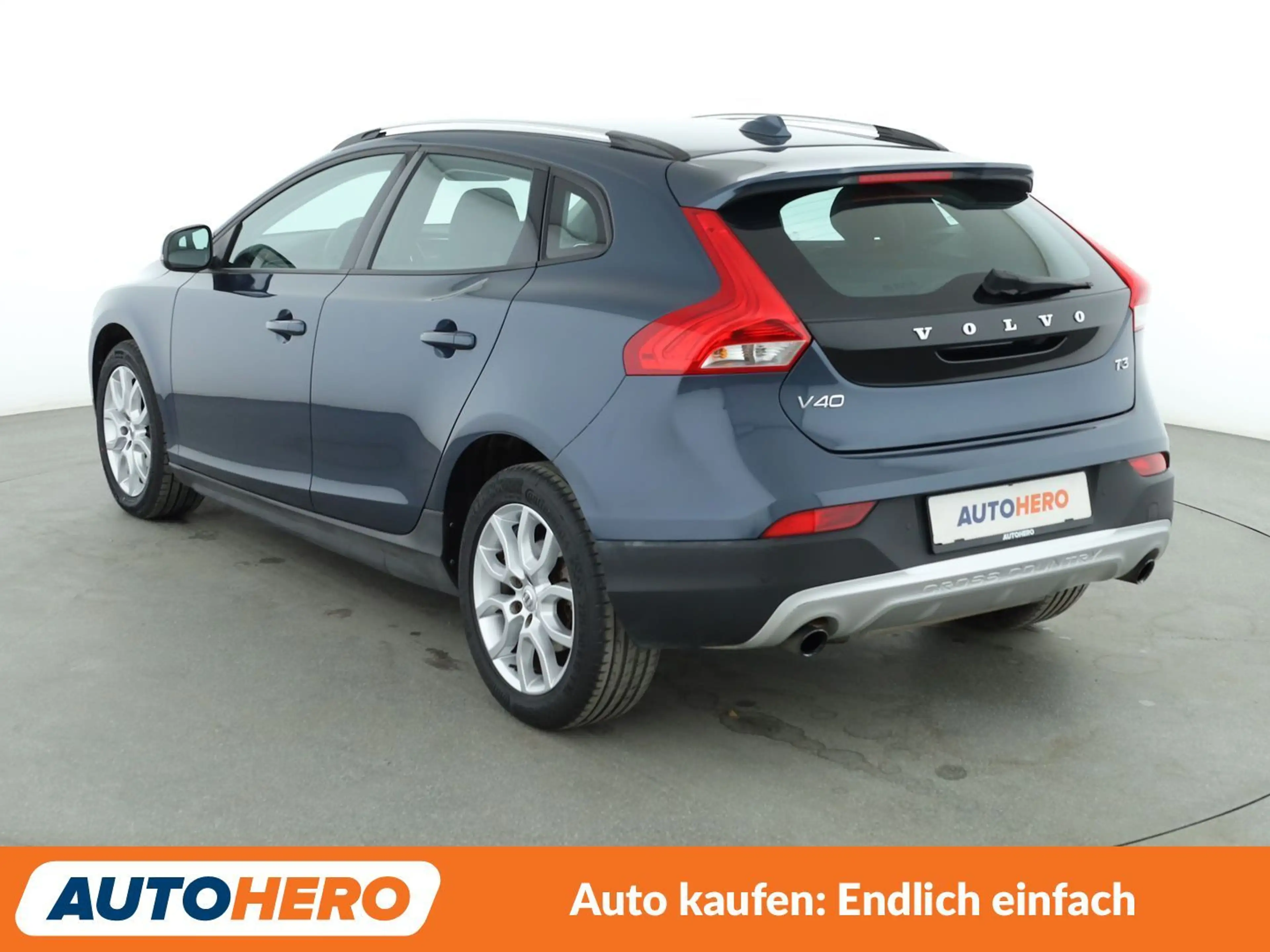 Volvo V40 Cross Country 1.5 Plus Aut.*NAVI*TEMPO*PDC*SHZ* — photo 4