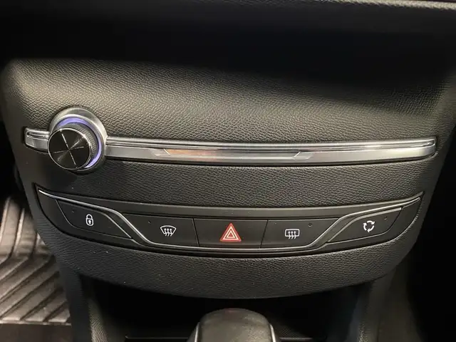 Peugeot 308 view 10