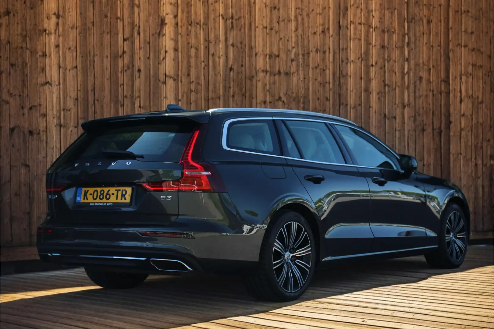 Volvo V60 B3 Inscription | Adaptive Cruise | Camera | Lighti Grigio - 2