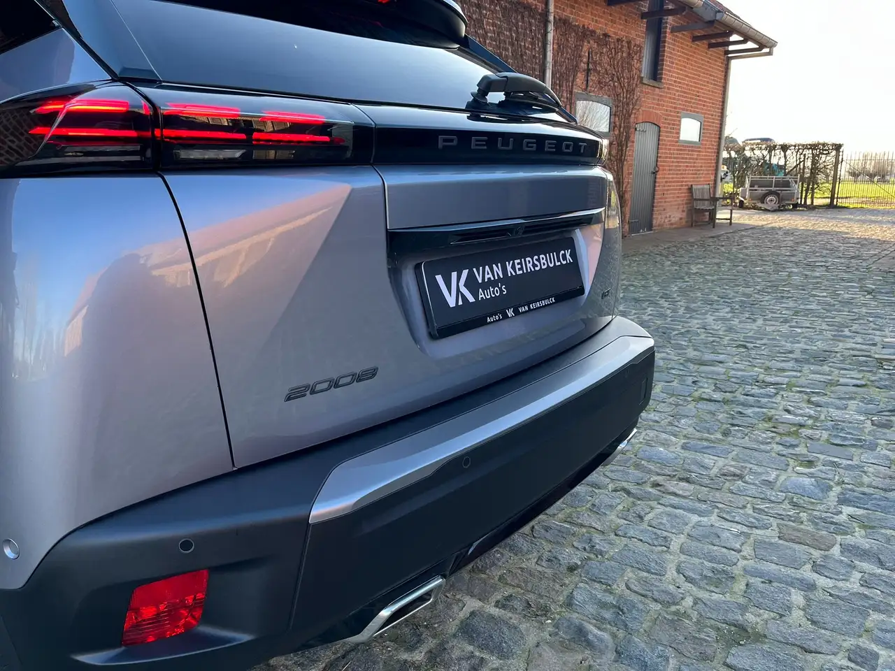 Peugeot 2008 EAT8 GT Led Keyless Carplay Navi 360° Dodehoek 13