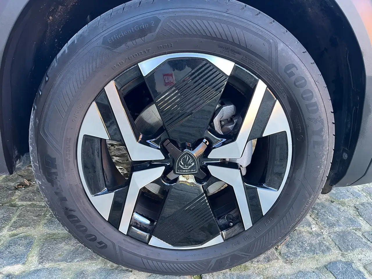 Peugeot 2008 EAT8 GT Led Keyless Carplay Navi 360° Dodehoek 17