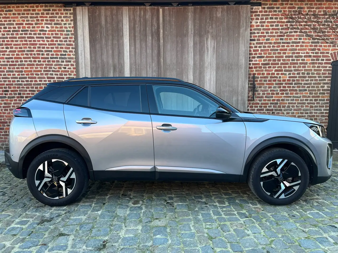 Peugeot 2008 EAT8 GT Led Keyless Carplay Navi 360° Dodehoek 7