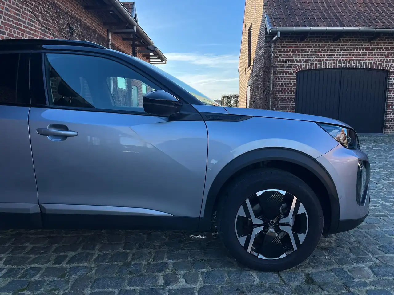 Peugeot 2008 EAT8 GT Led Keyless Carplay Navi 360° Dodehoek 6