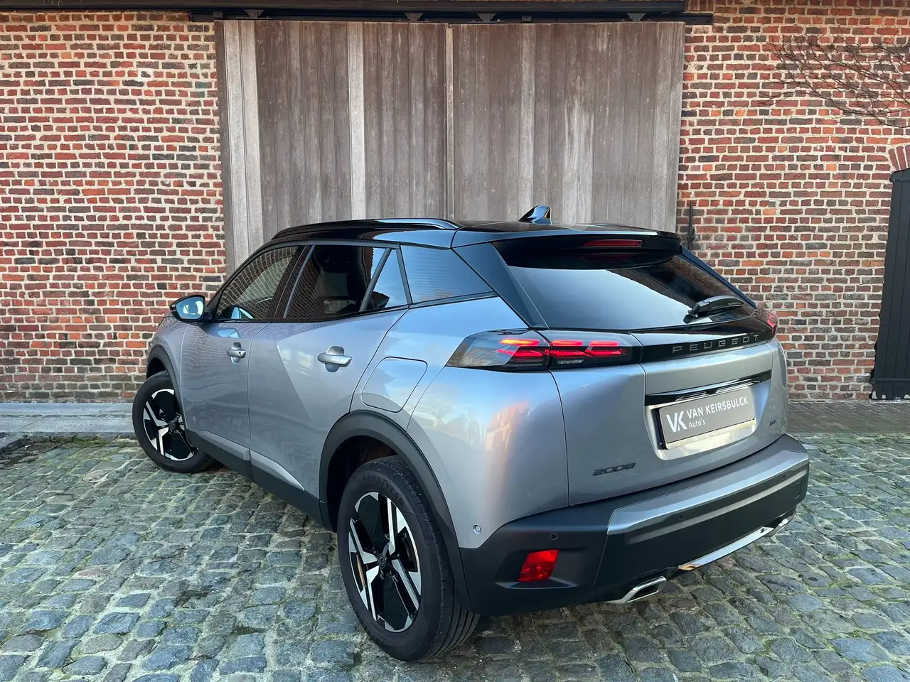 Peugeot 2008 EAT8 GT Led Keyless Carplay Navi 360° Dodehoek 12