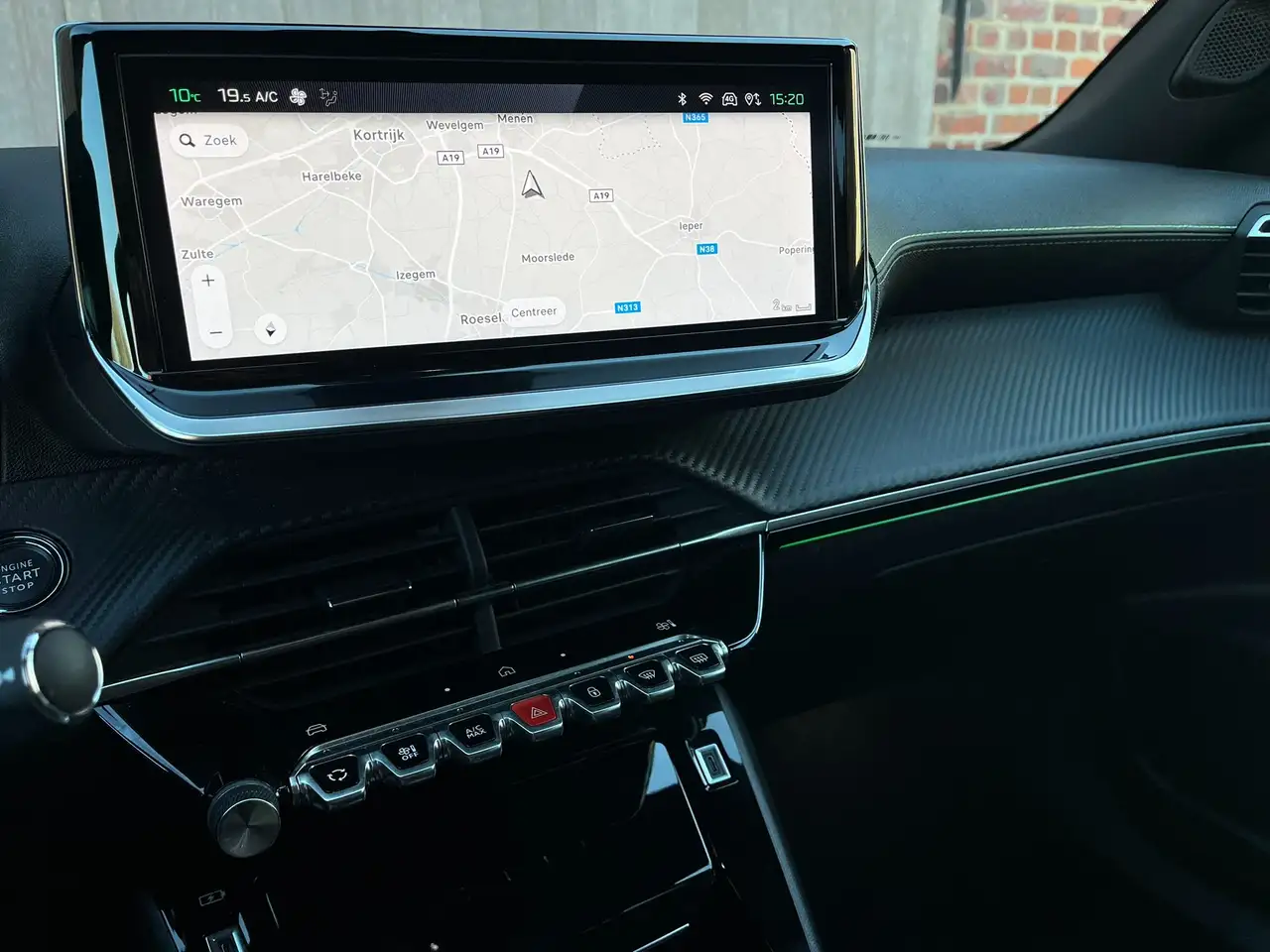 Peugeot 2008 EAT8 GT Led Keyless Carplay Navi 360° Dodehoek 37