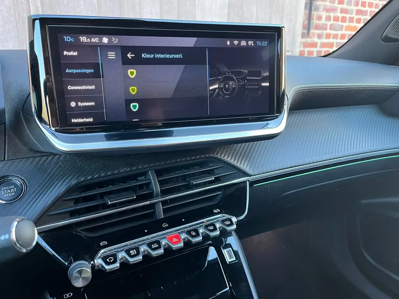 Peugeot 2008 EAT8 GT Led Keyless Carplay Navi 360° Dodehoek 40