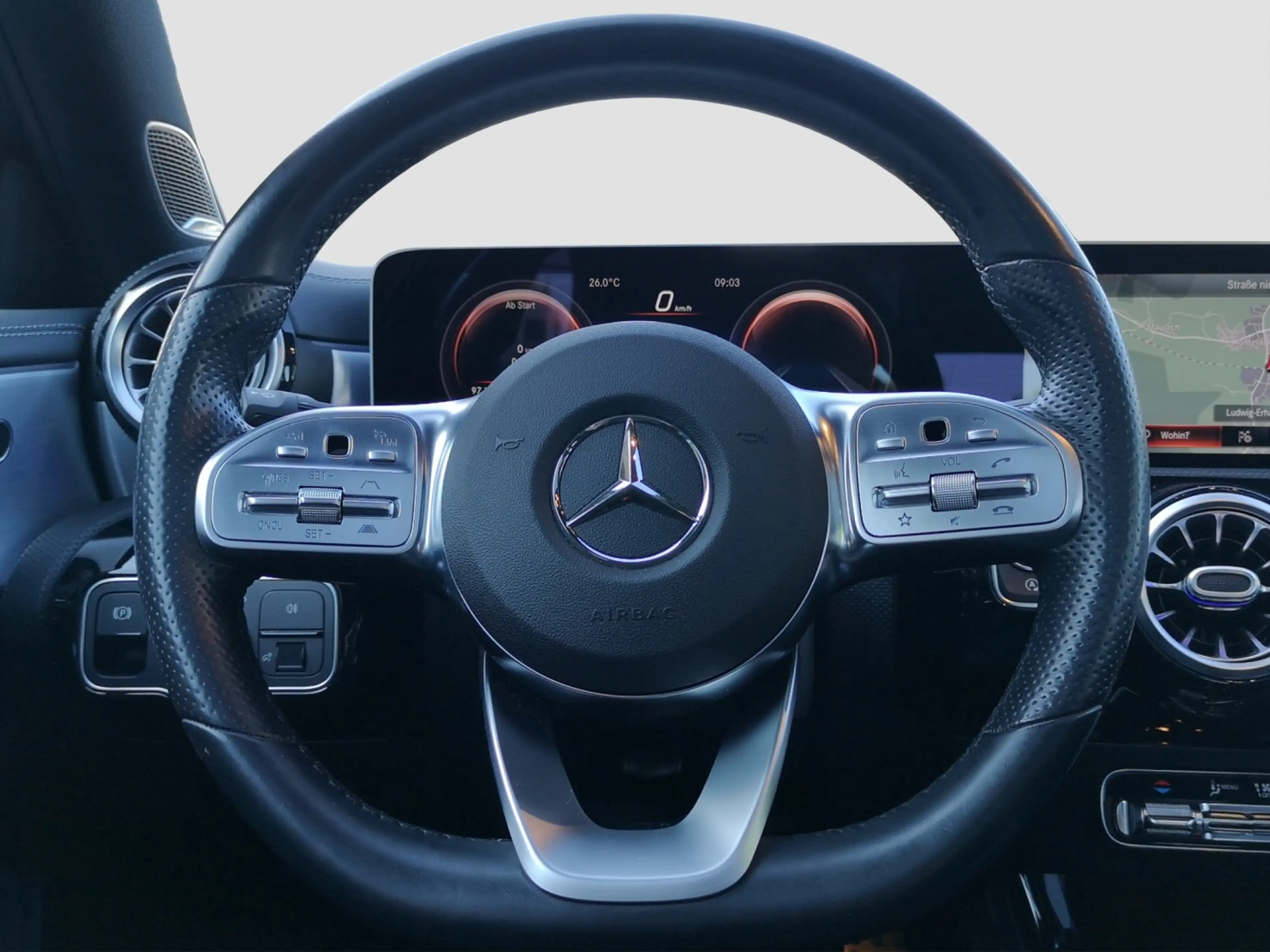 Mercedes-Benz A 250 4M AMG*Panorama*Burmester*Multibeam*Memory — photo 10