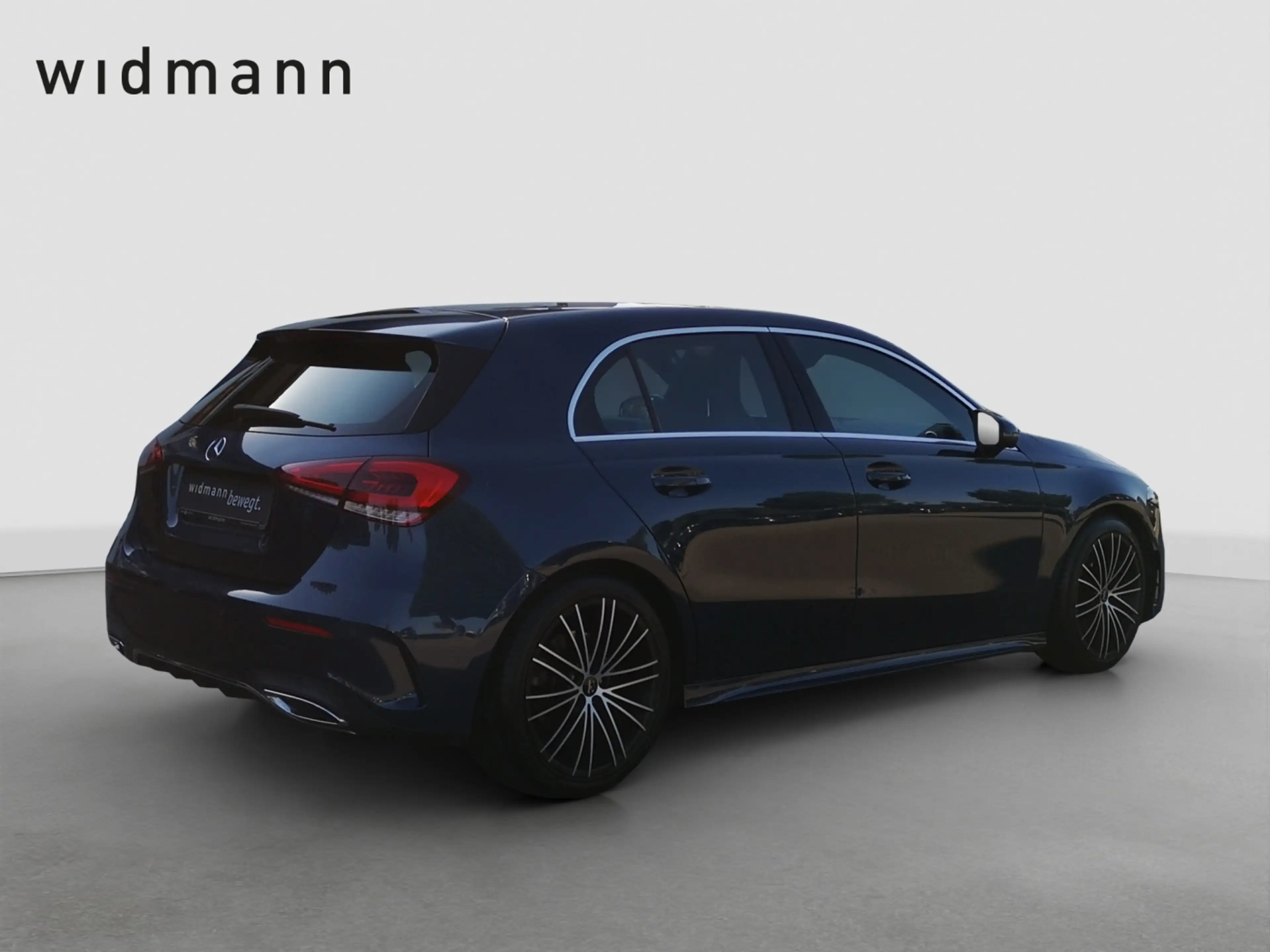 Mercedes-Benz A 250 4M AMG*Panorama*Burmester*Multibeam*Memory — photo 3
