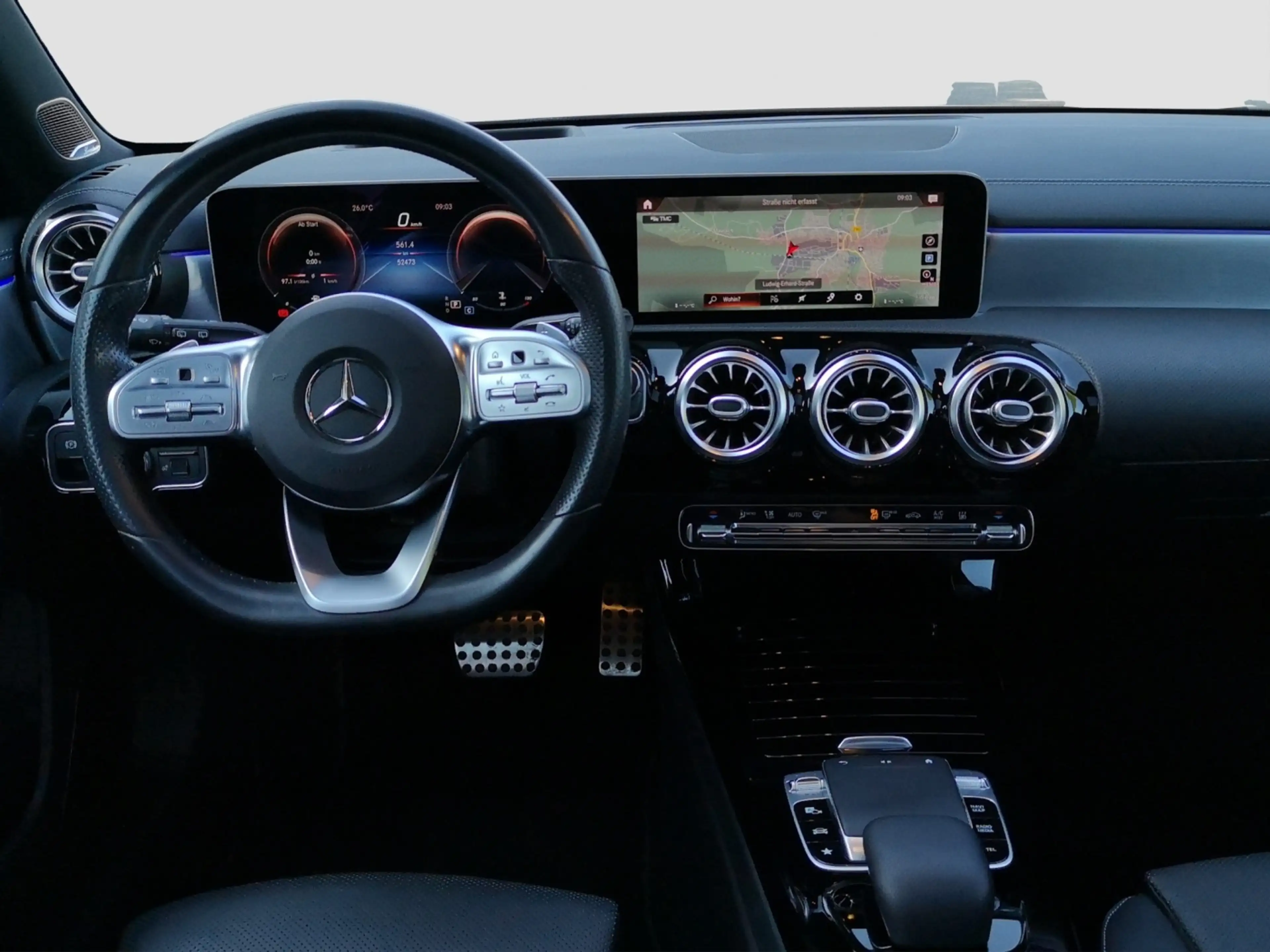 Mercedes-Benz A 250 4M AMG*Panorama*Burmester*Multibeam*Memory — photo 9
