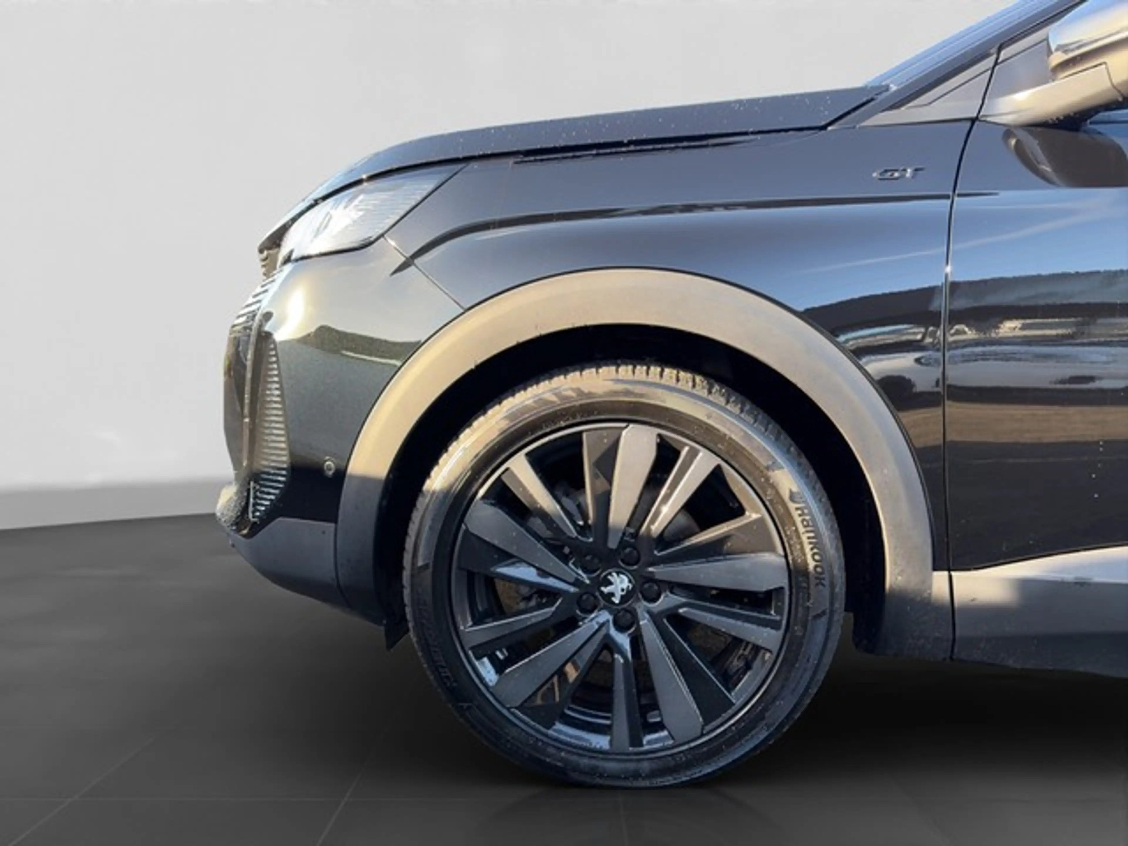 Peugeot 5008 Hybrid 136 GT, Pano, Black Paket — photo 7