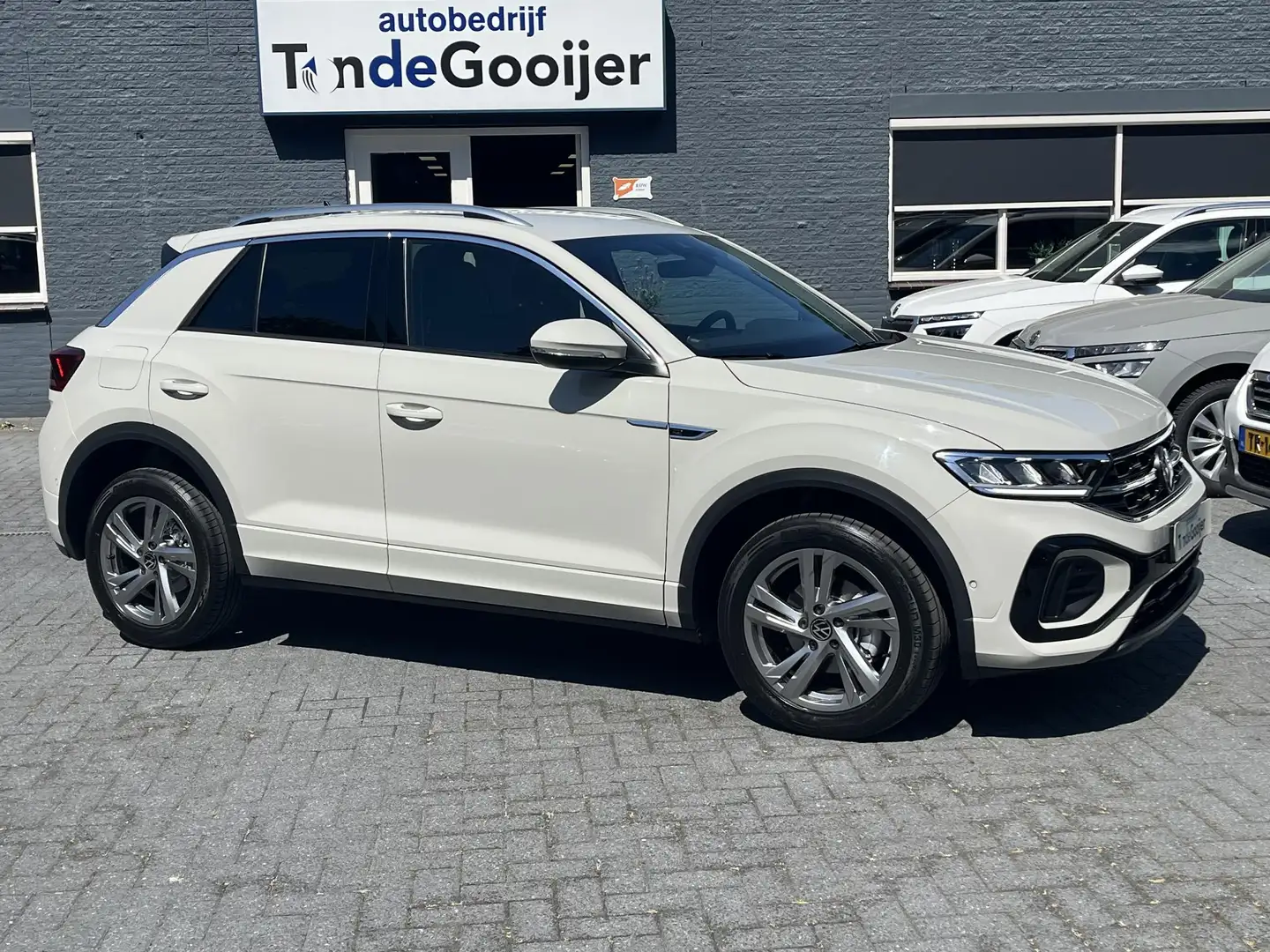 Volkswagen T-Roc 1.5 TSi DSG R-Line (2x) | 5 JAAR FABR. GARANTIE!! Gris - 1