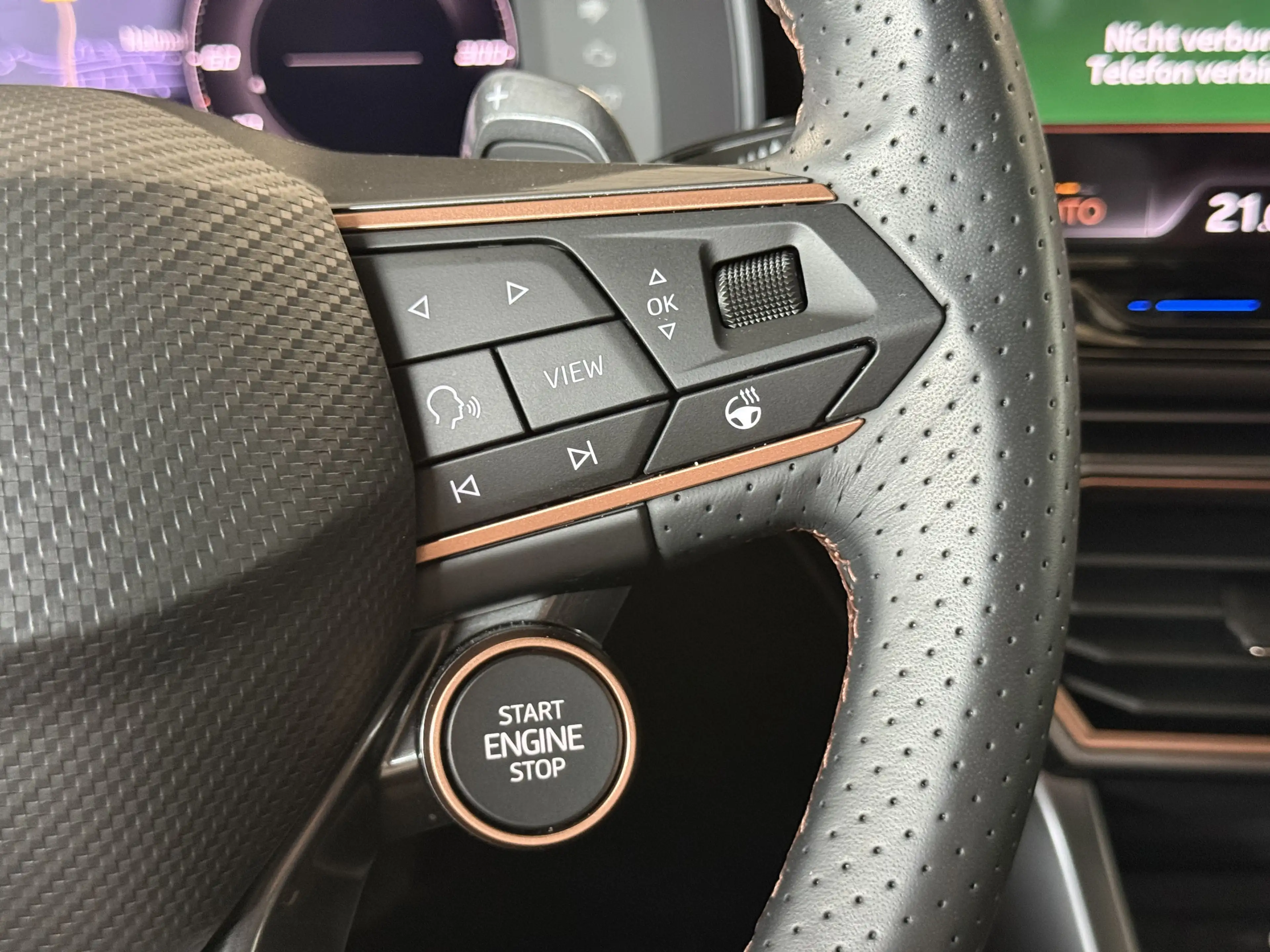 CUPRA Leon ST 1.5 eTSI DSG Matrix AHK Pano Dynamic GJR — photo 21
