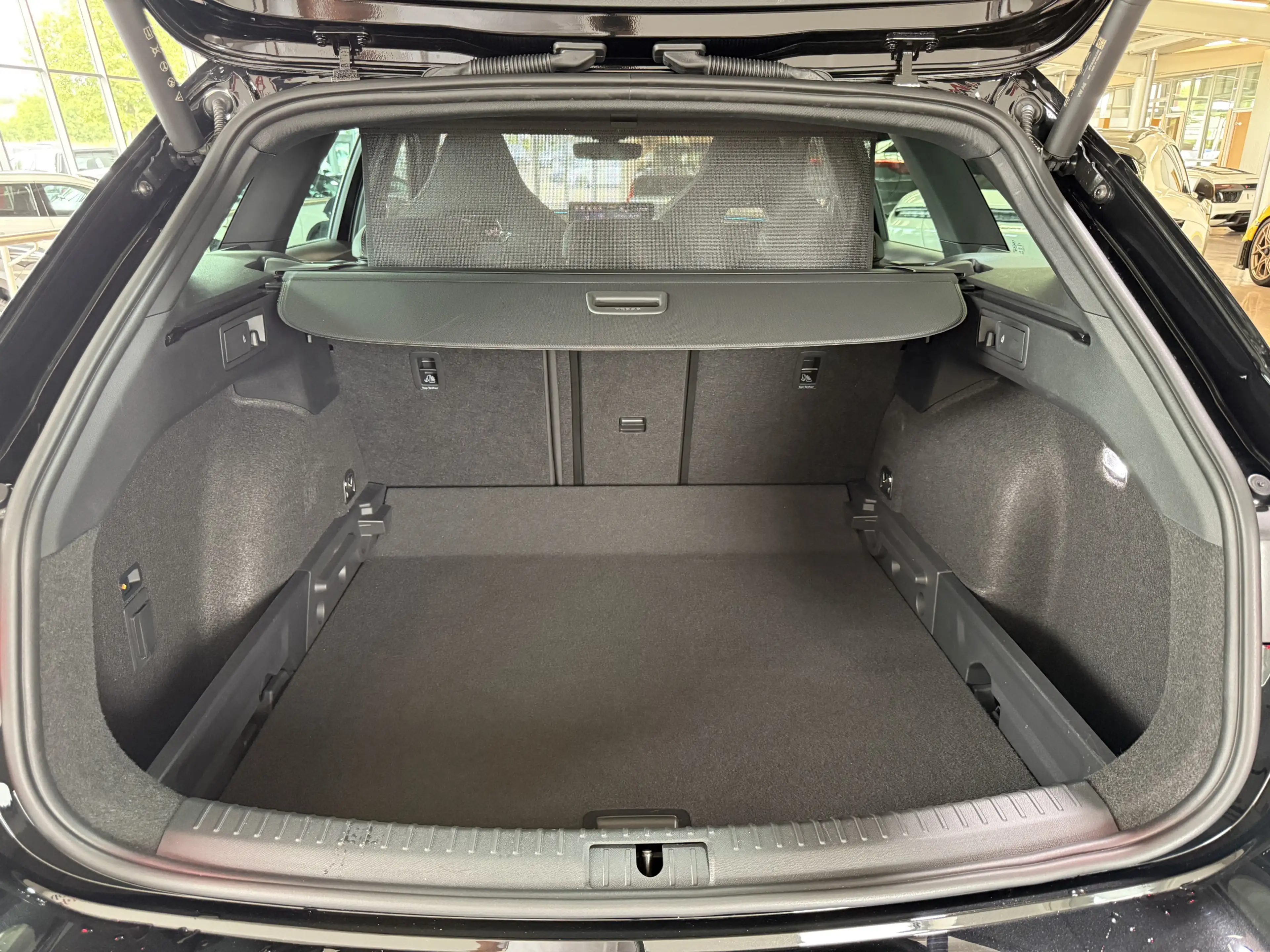 CUPRA Leon ST 1.5 eTSI DSG Matrix AHK Pano Dynamic GJR — photo 29