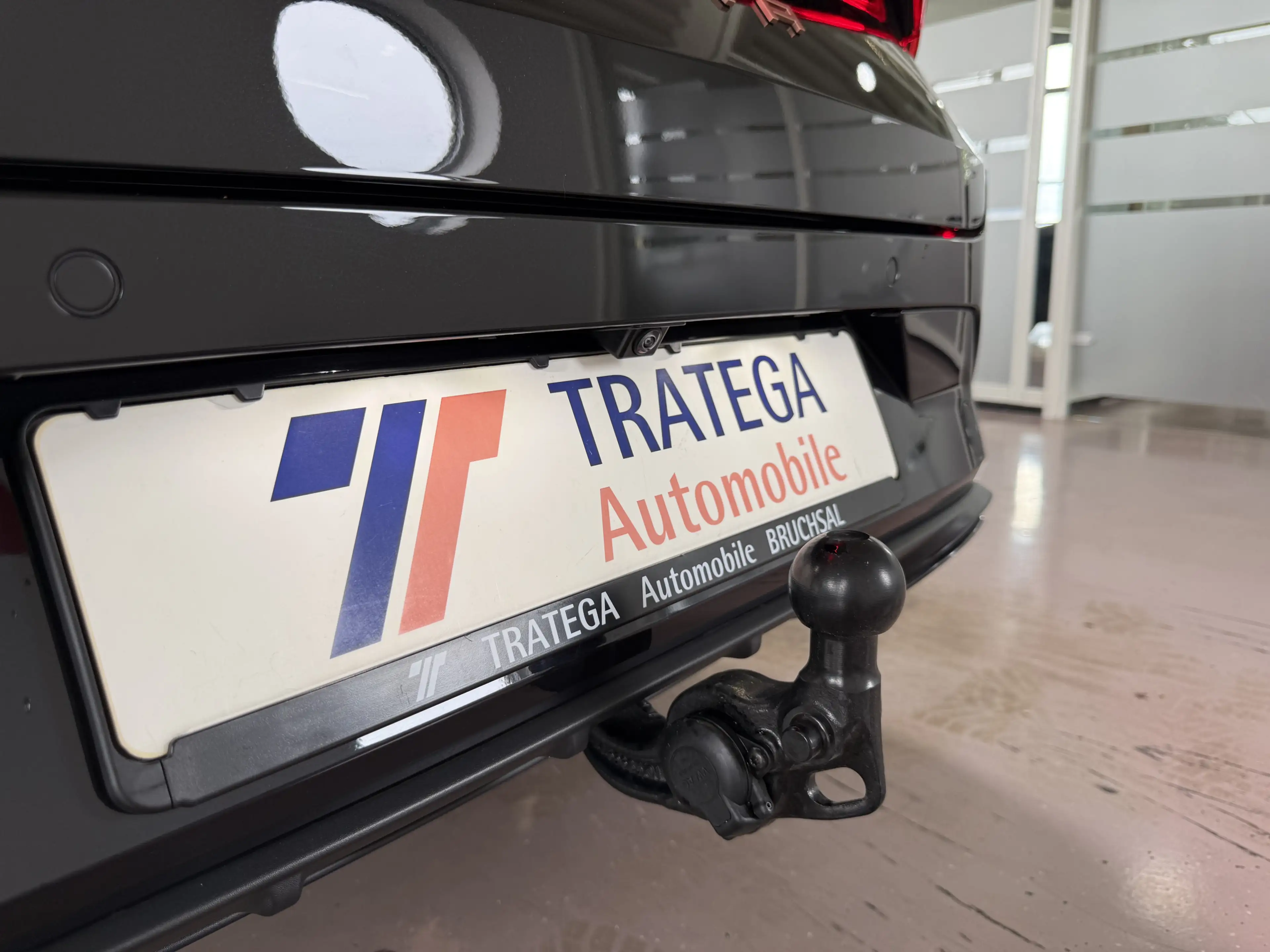 CUPRA Leon ST 1.5 eTSI DSG Matrix AHK Pano Dynamic GJR — photo 11