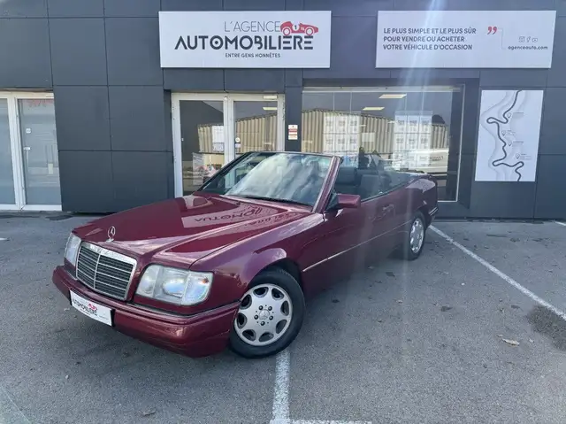 Mercedes-Benz E 220 220 Cabriolet W124 française restauré BVM