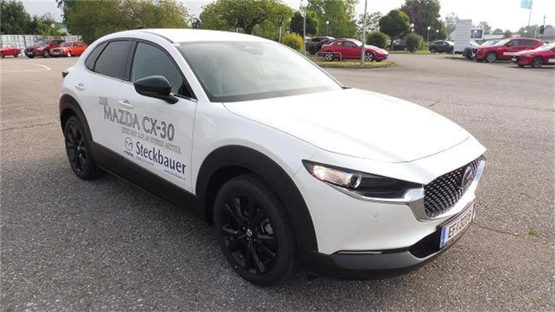 Mazda CX-30 2025 2.5L e-SKYACTIV G 140ps 6MT 2WD H Weiß - 2