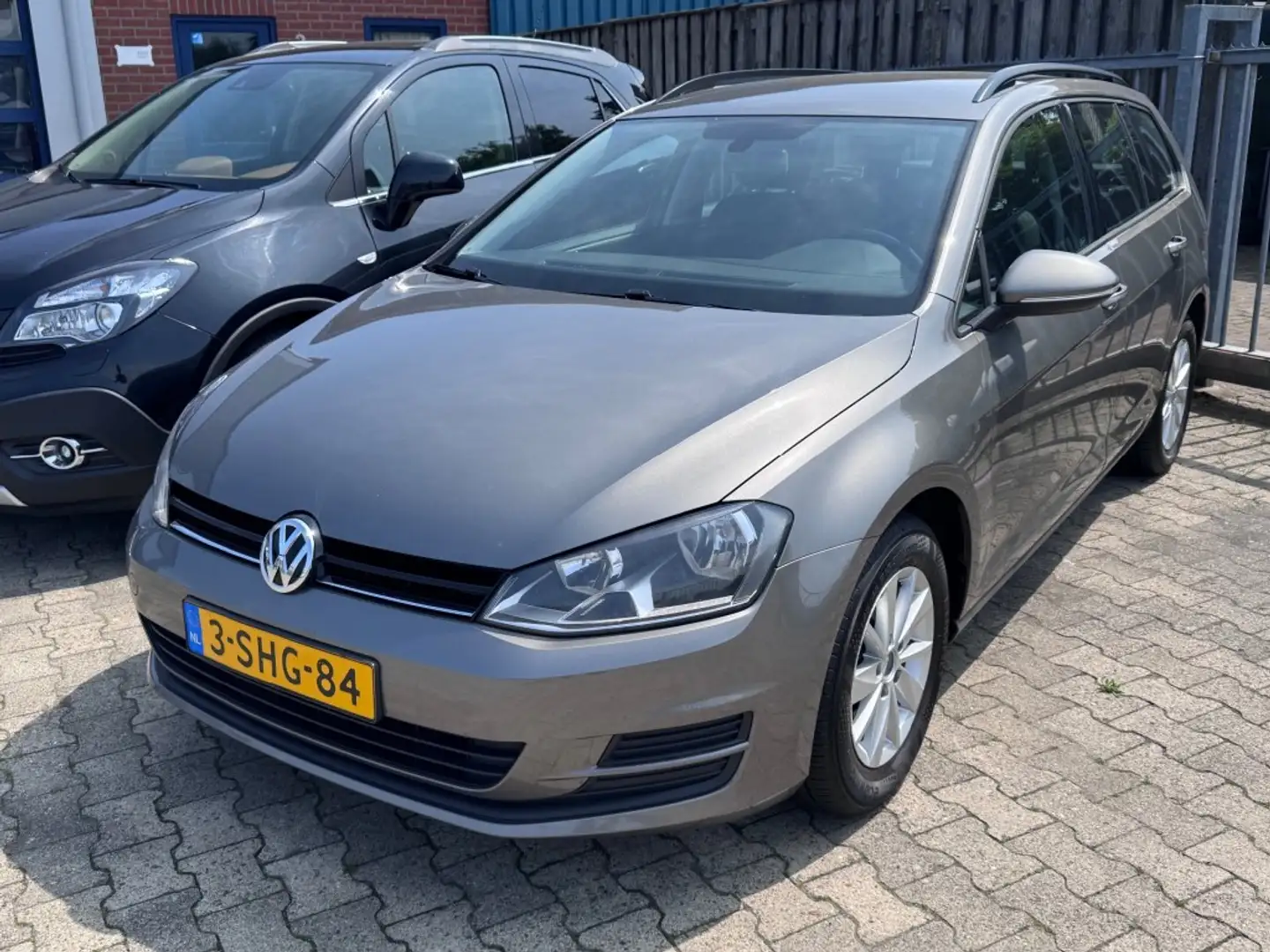 Volkswagen Golf Variant 1.2 TSI Comfortline Gris - 1