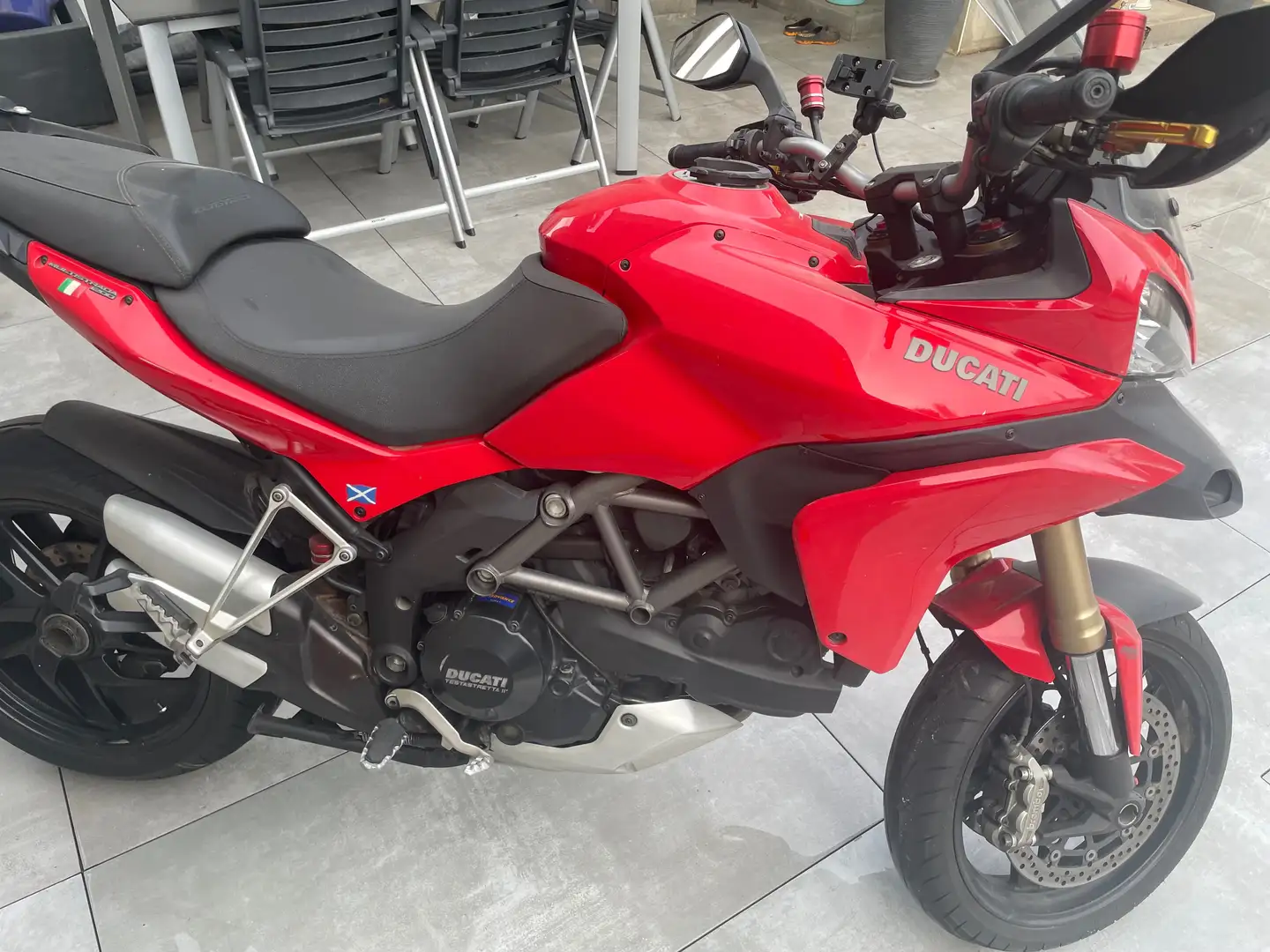 Ducati Multistrada 1200 Czerwony - 1