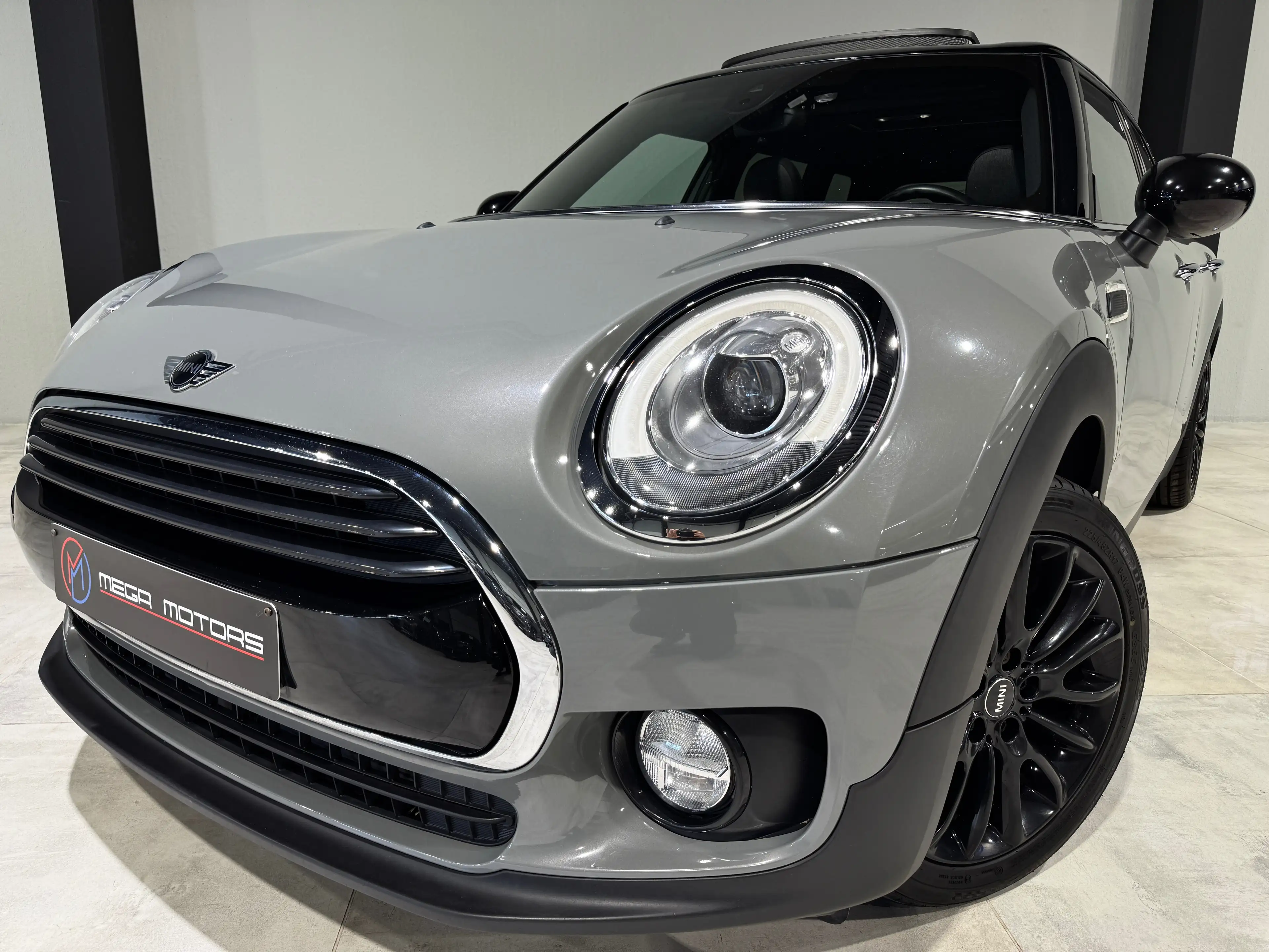 MINI Cooper Clubman 1.5i TURBO 136CV NARDO T.PANO NAVi XENON LED KEYLS — photo 3
