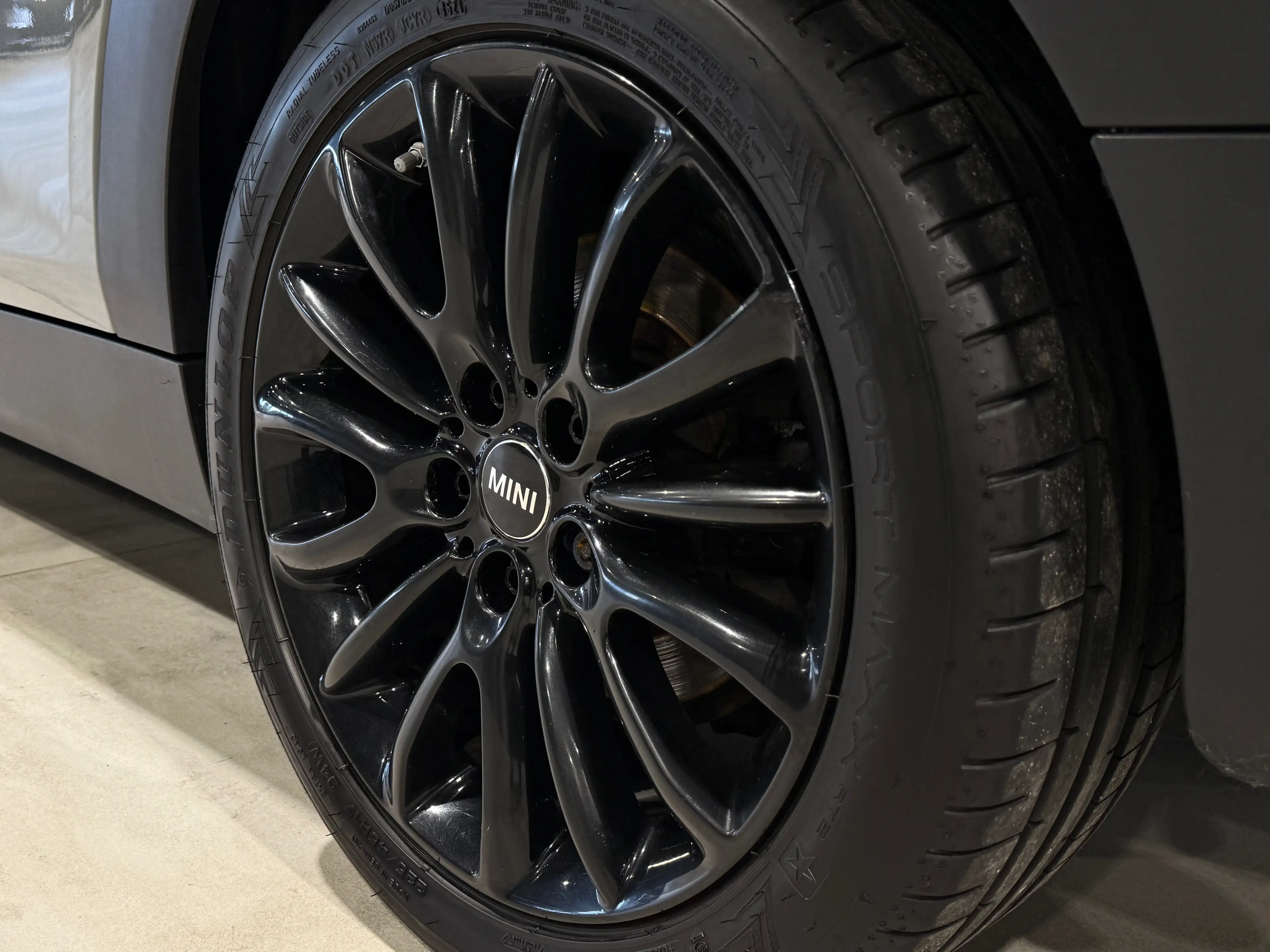 MINI Cooper Clubman 1.5i TURBO 136CV NARDO T.PANO NAVi XENON LED KEYLS — photo 8