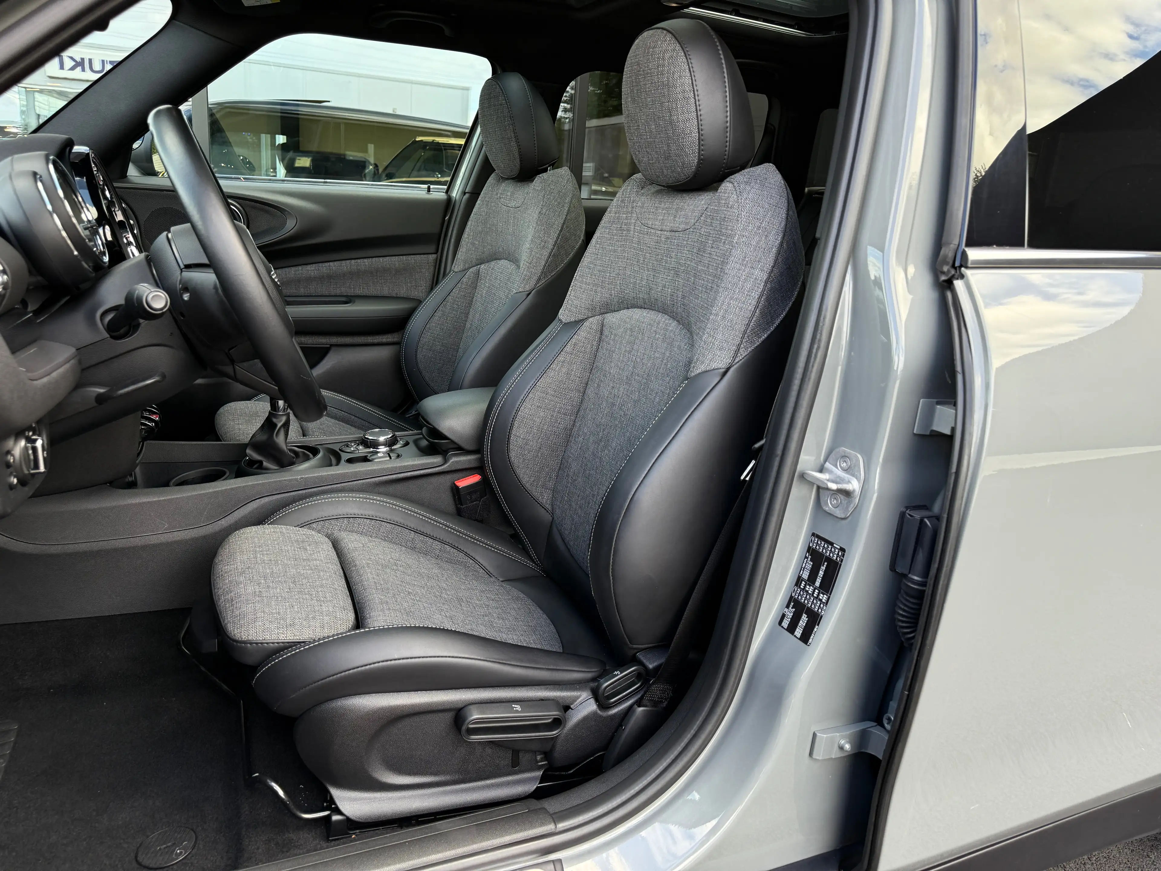 MINI Cooper Clubman 1.5i TURBO 136CV NARDO T.PANO NAVi XENON LED KEYLS — photo 14